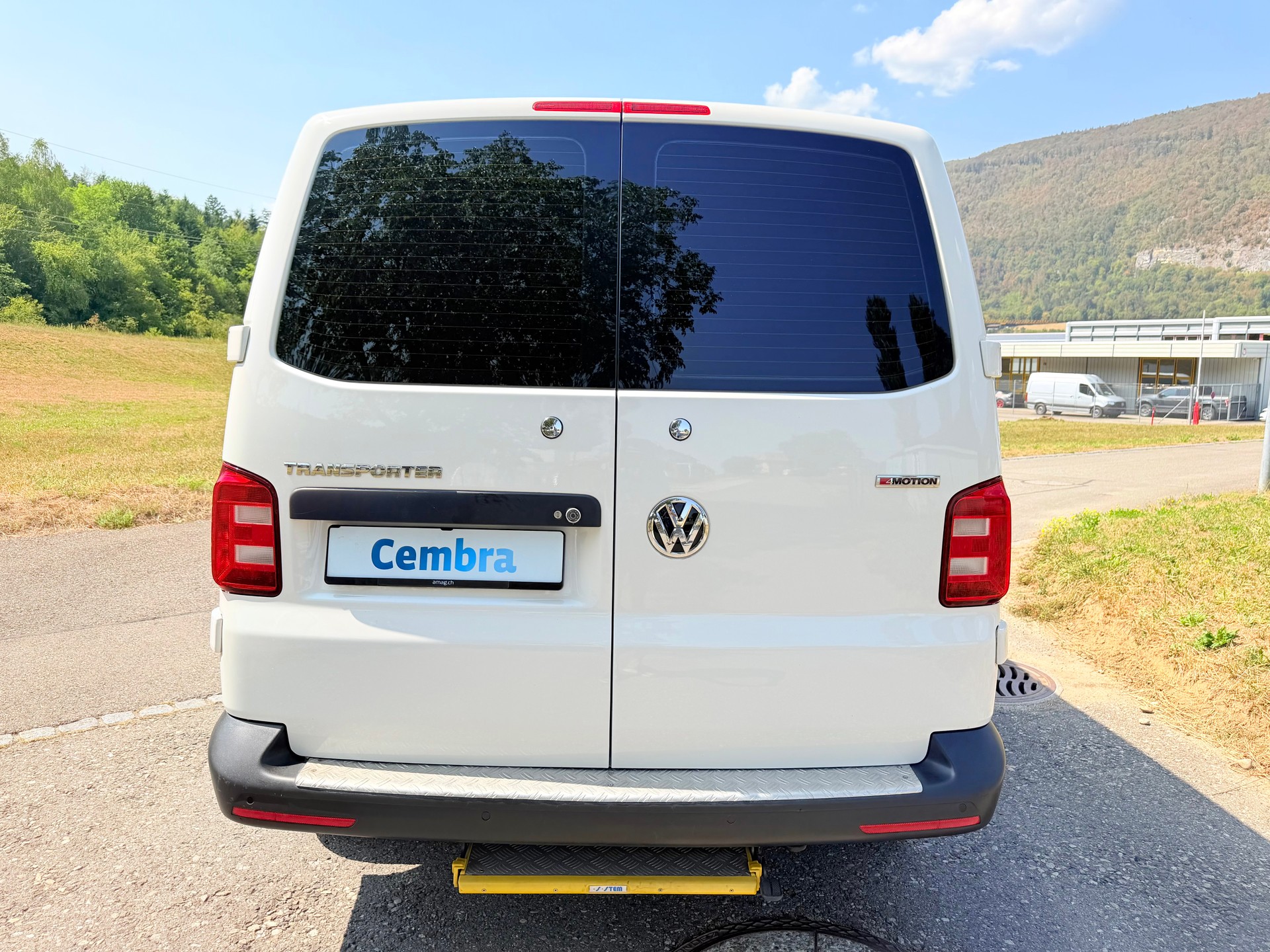 VW 4X4 "ZELLENWAGEN" T6 2.0 Bi-TDI 4-MOTION. AUTOMAT. EX POLICE. TOP AUSSTATTUNG. GEFÄNGNISWAGEN !! 240 PS. PREIS 23`900.--image-6