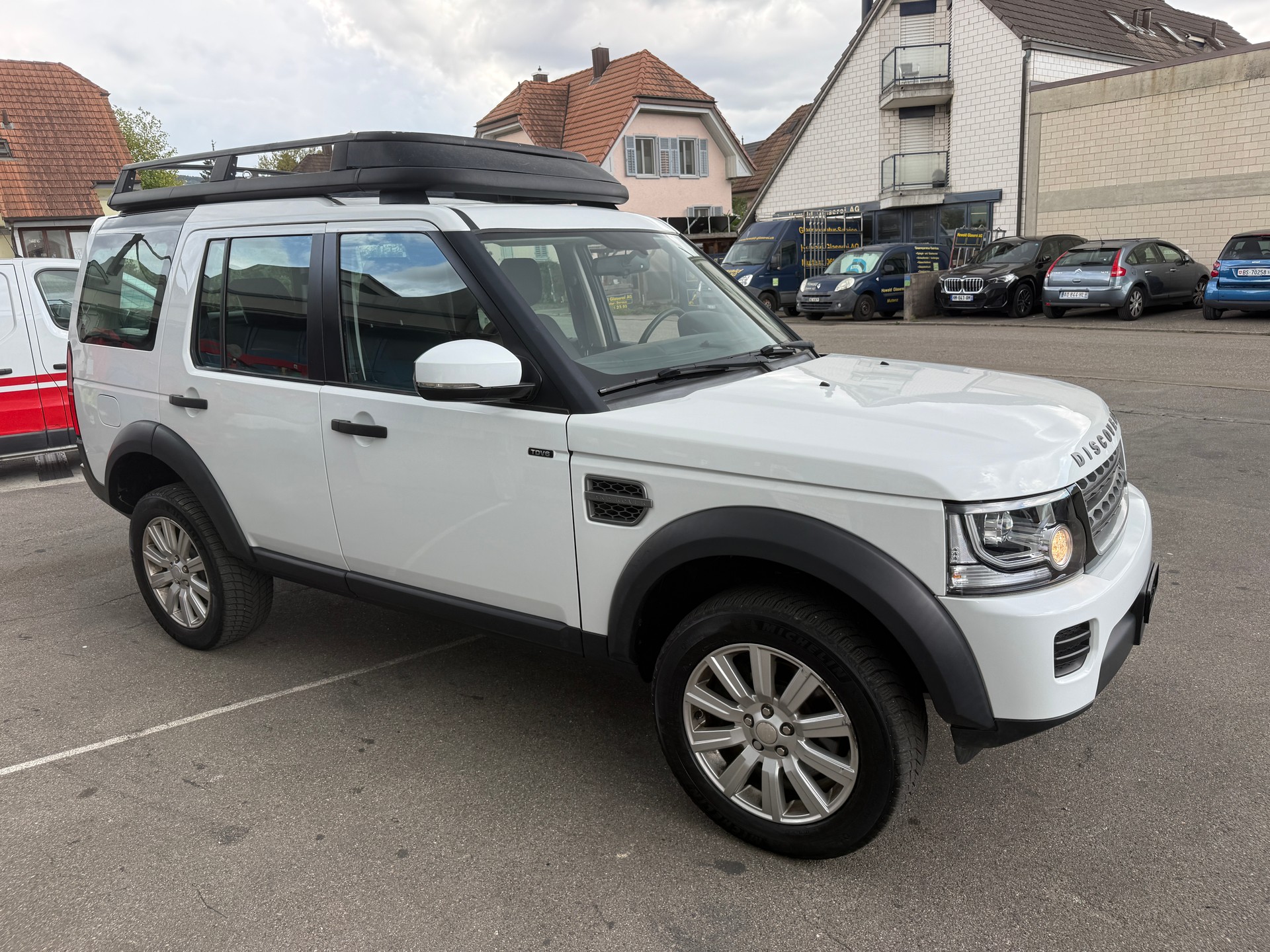 LAND ROVER Discovery 3.0 TDV6 S Automatic