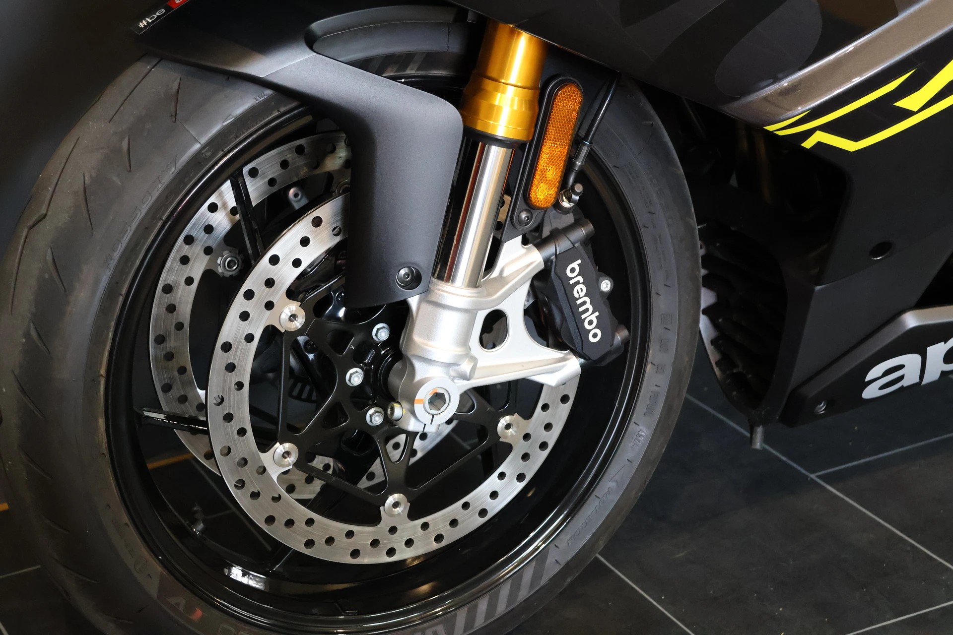 APRILIA RS 660 black Rims E5+ (35kW)-image-10