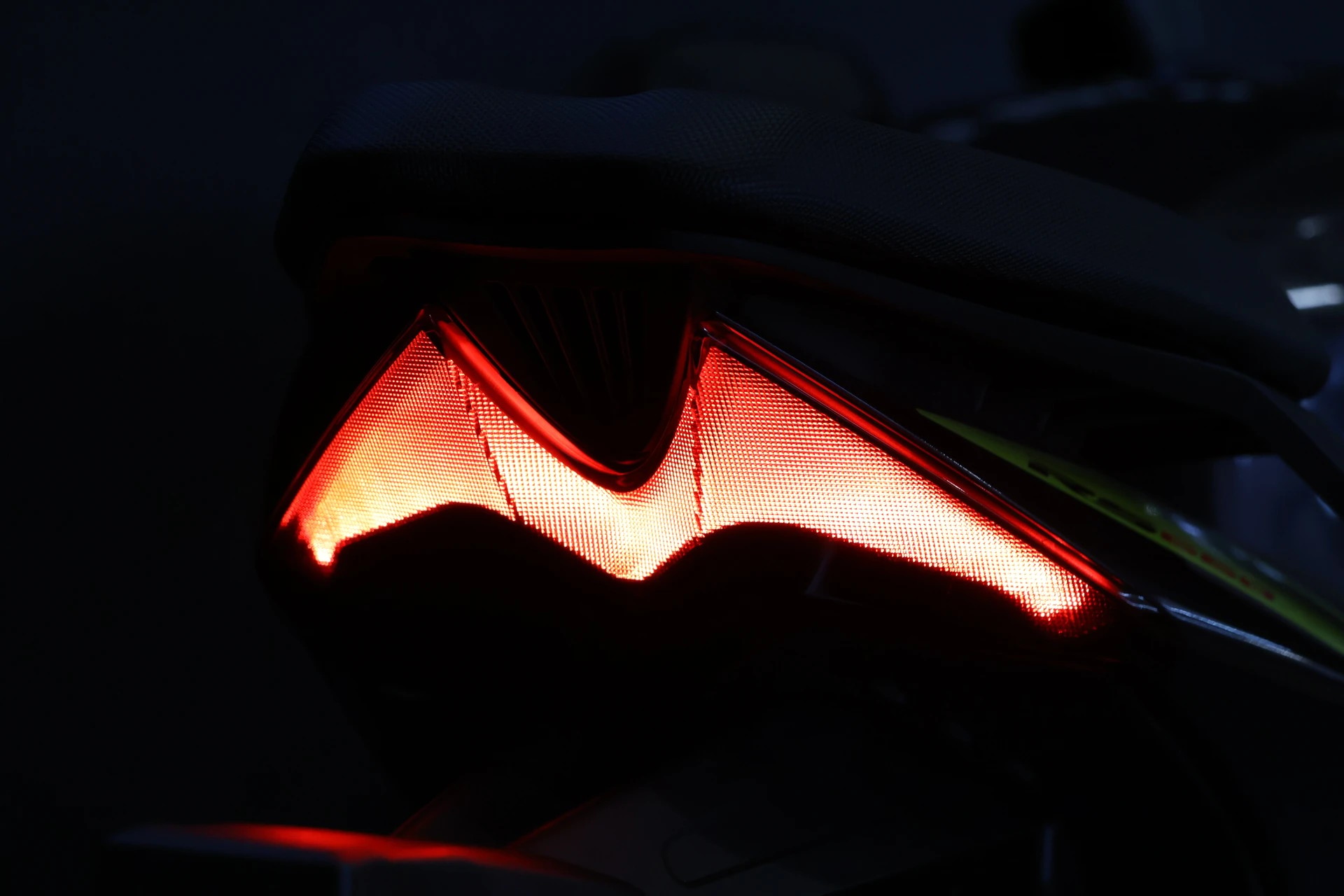 APRILIA RS 660 black Rims E5+ (35kW)-image-11