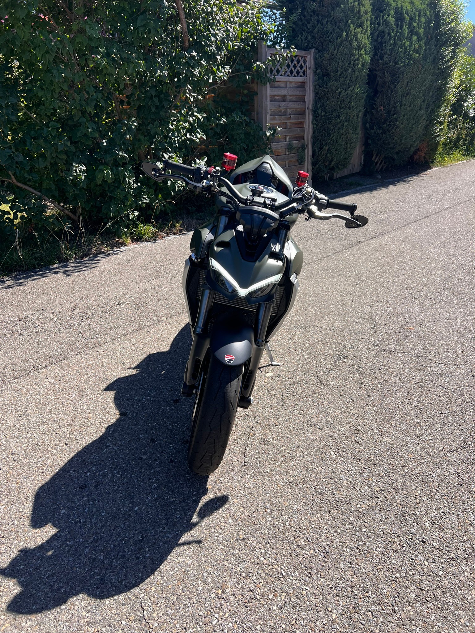 DUCATI Streetfighter V2-image-1