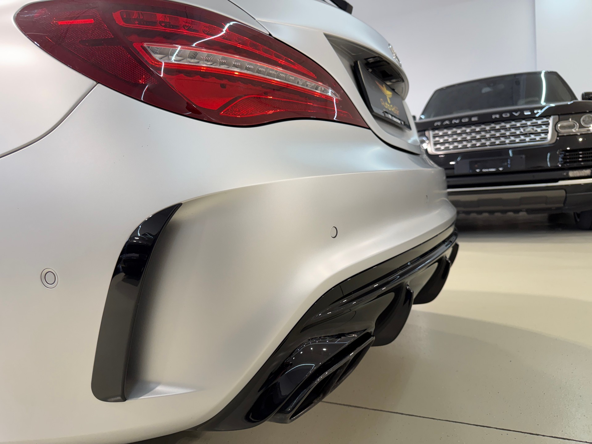 MERCEDES-BENZ CLA Shooting Brake 45 AMG 4Matic Speedshift-image-10