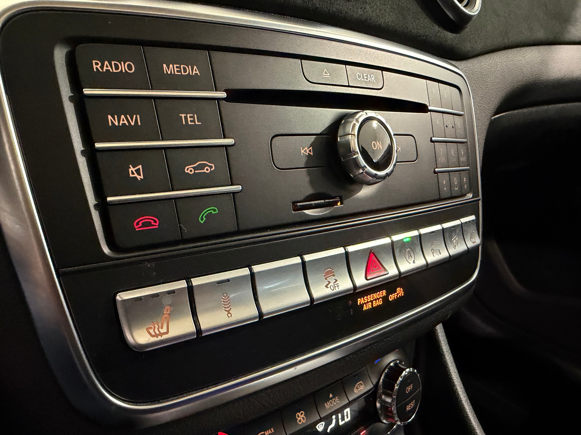 MERCEDES-BENZ CLA Shooting Brake 45 AMG 4Matic Speedshift-image-26