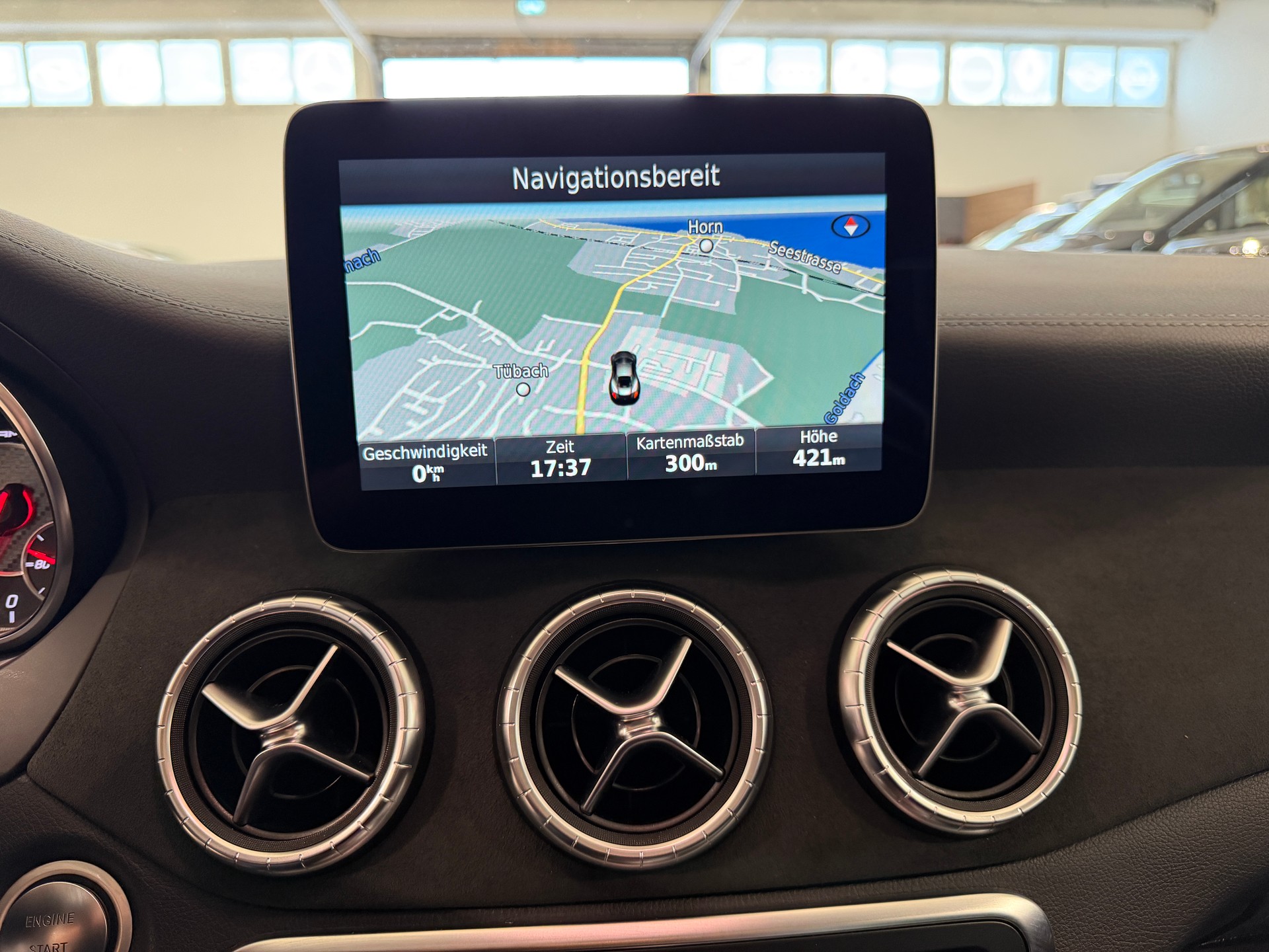 MERCEDES-BENZ CLA Shooting Brake 45 AMG 4Matic Speedshift-image-21