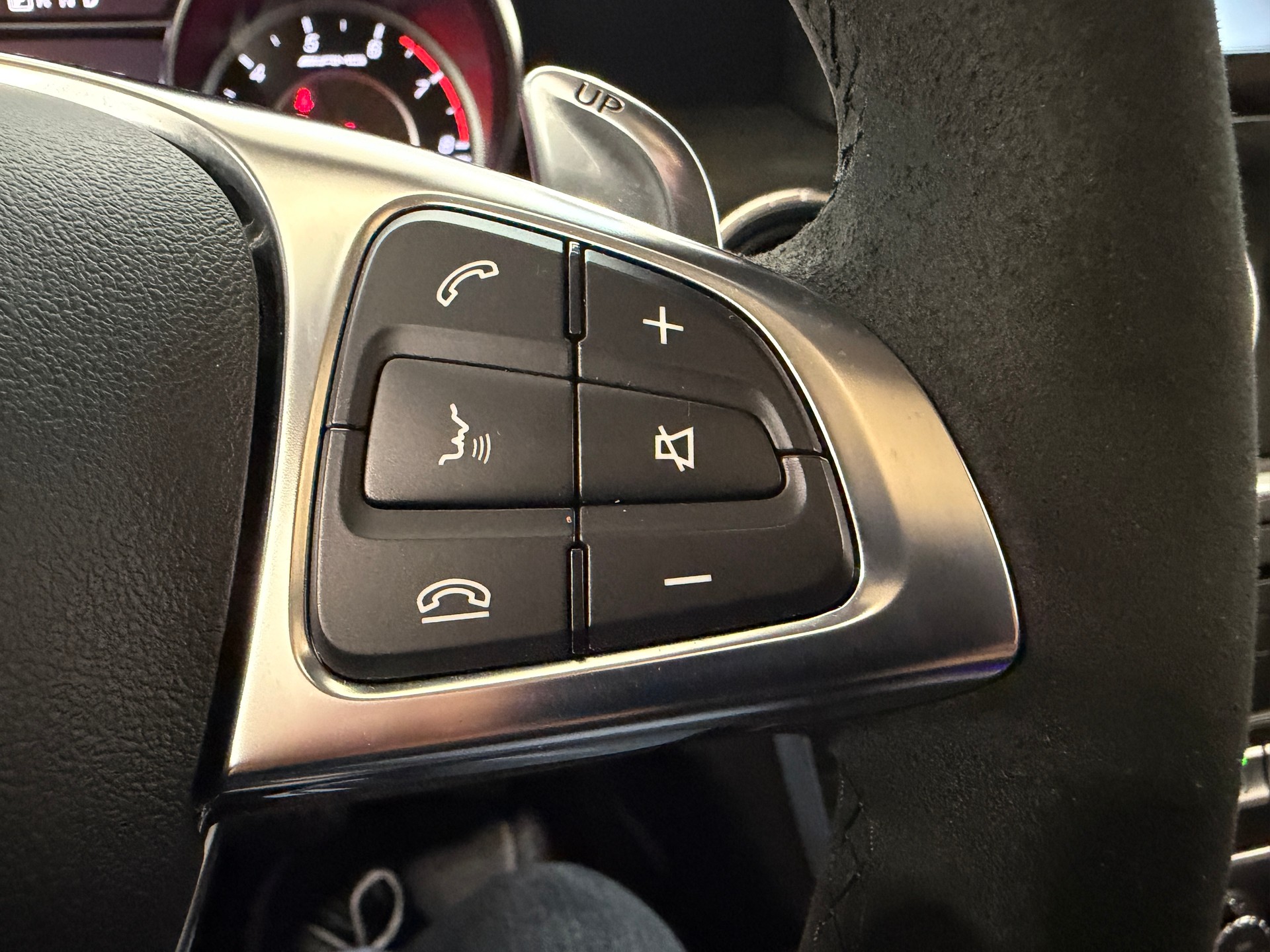 MERCEDES-BENZ CLA Shooting Brake 45 AMG 4Matic Speedshift-image-15
