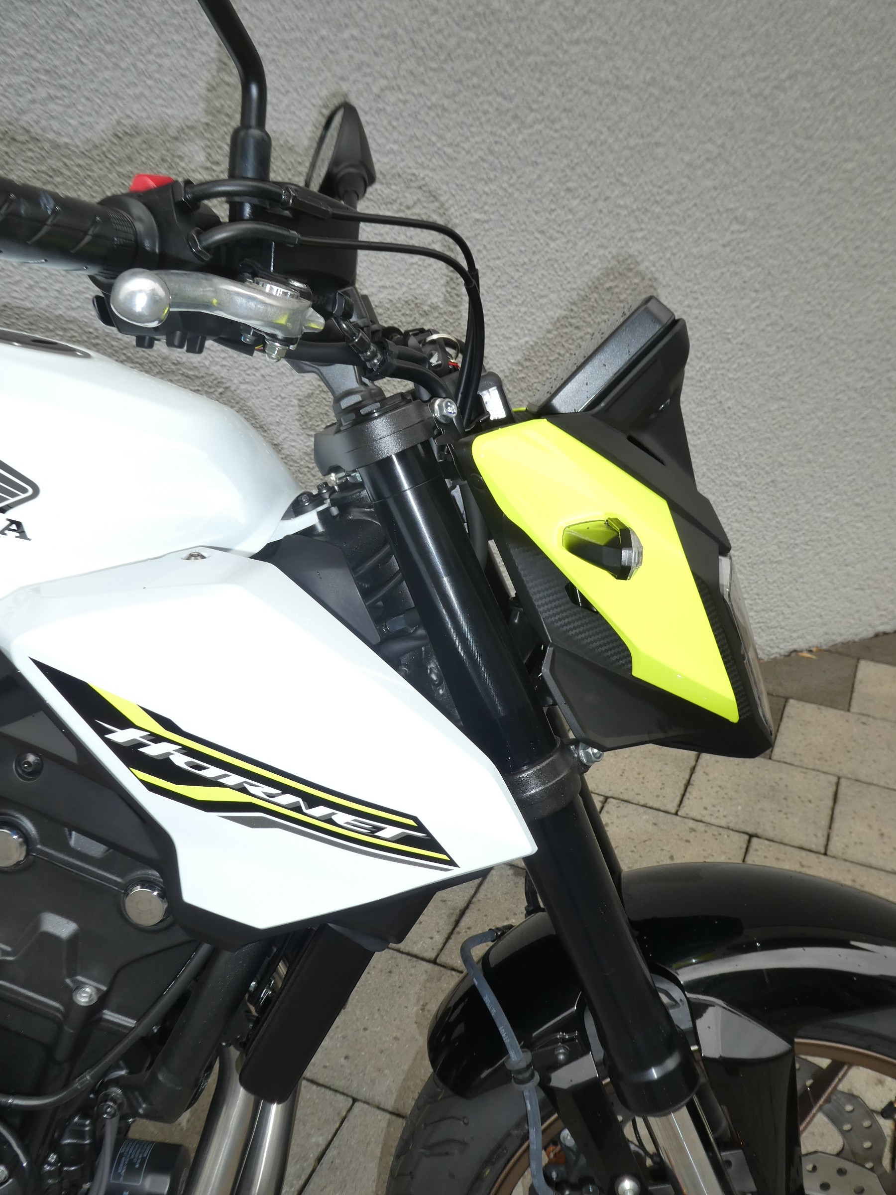 HONDA CB 500 Hornet E-Clutch-image-4