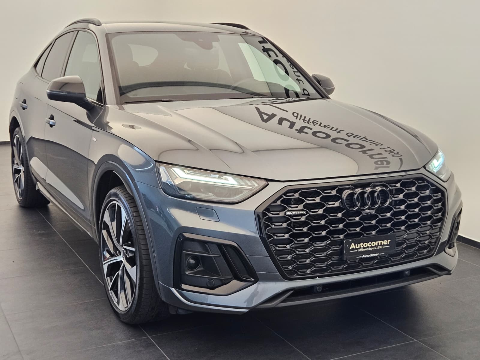 AUDI Q5 Sportback 50 TFSI e PHEV S line quattro S-tronic-image-4