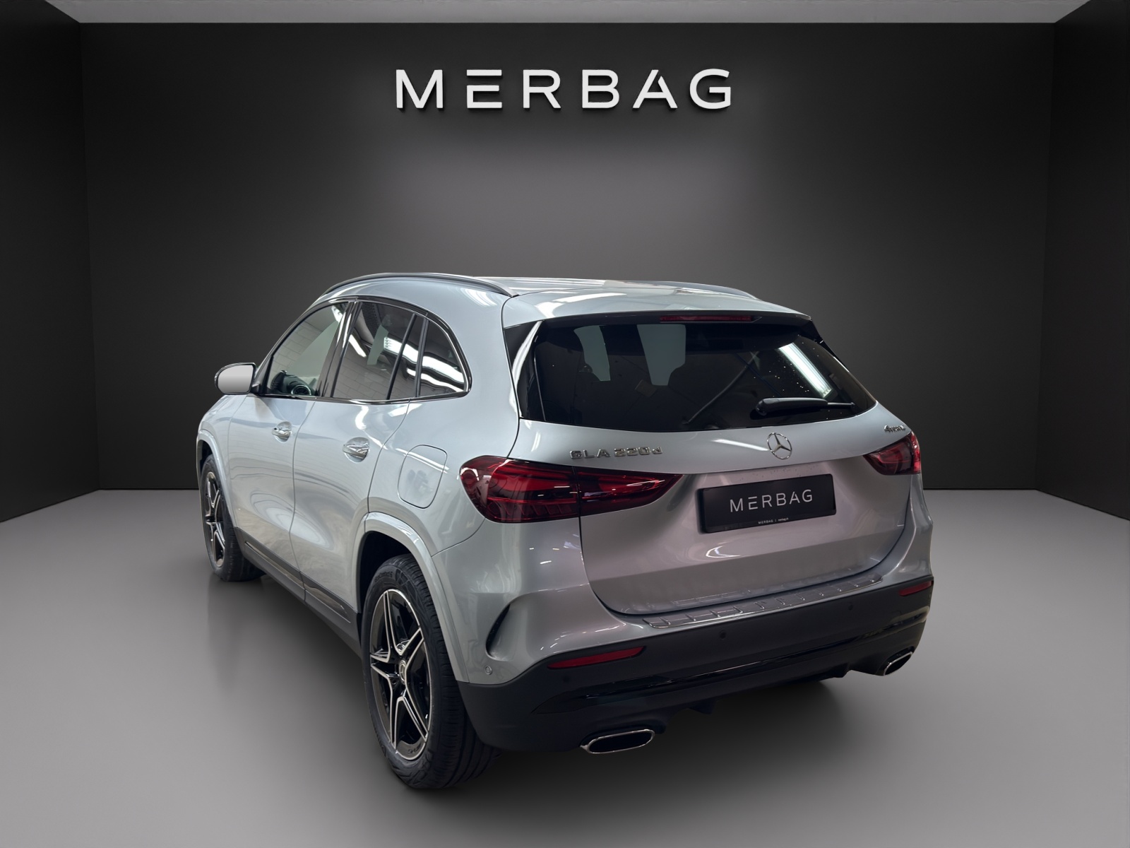 MERCEDES-BENZ GLA 220d 4Matic Swiss Star-image-2
