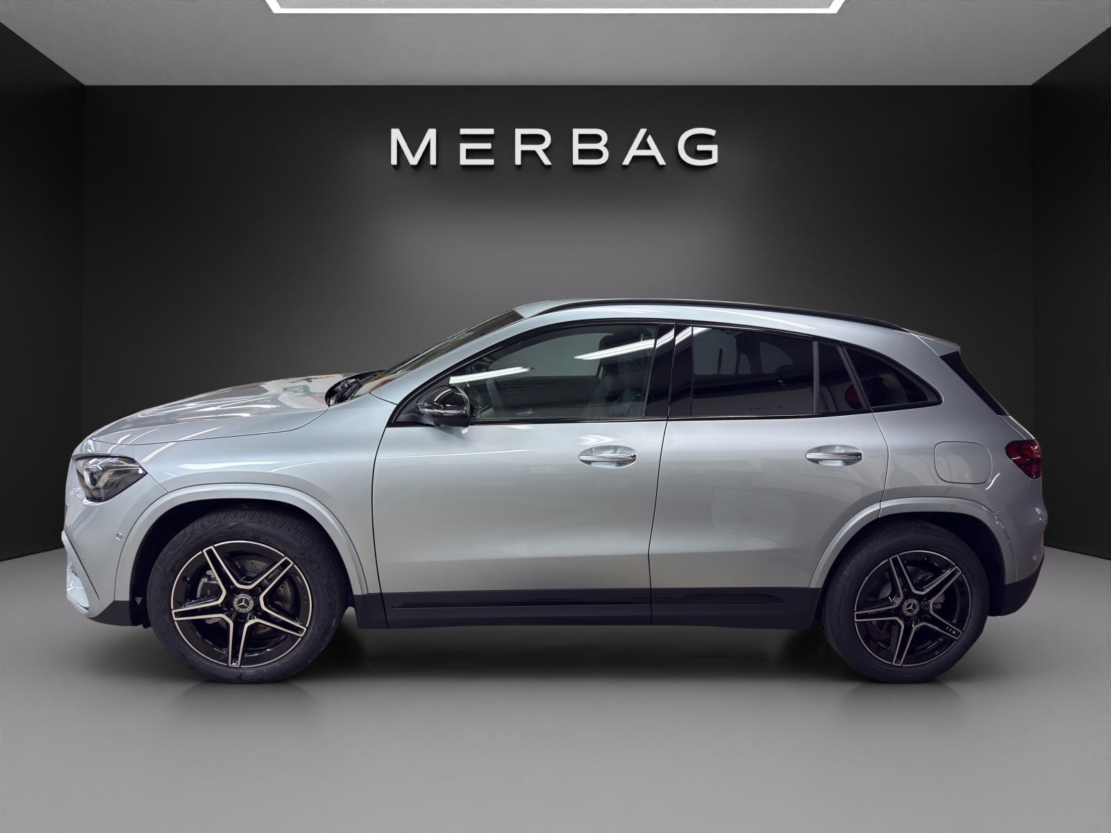 MERCEDES-BENZ GLA 220d 4Matic Swiss Star-image-1