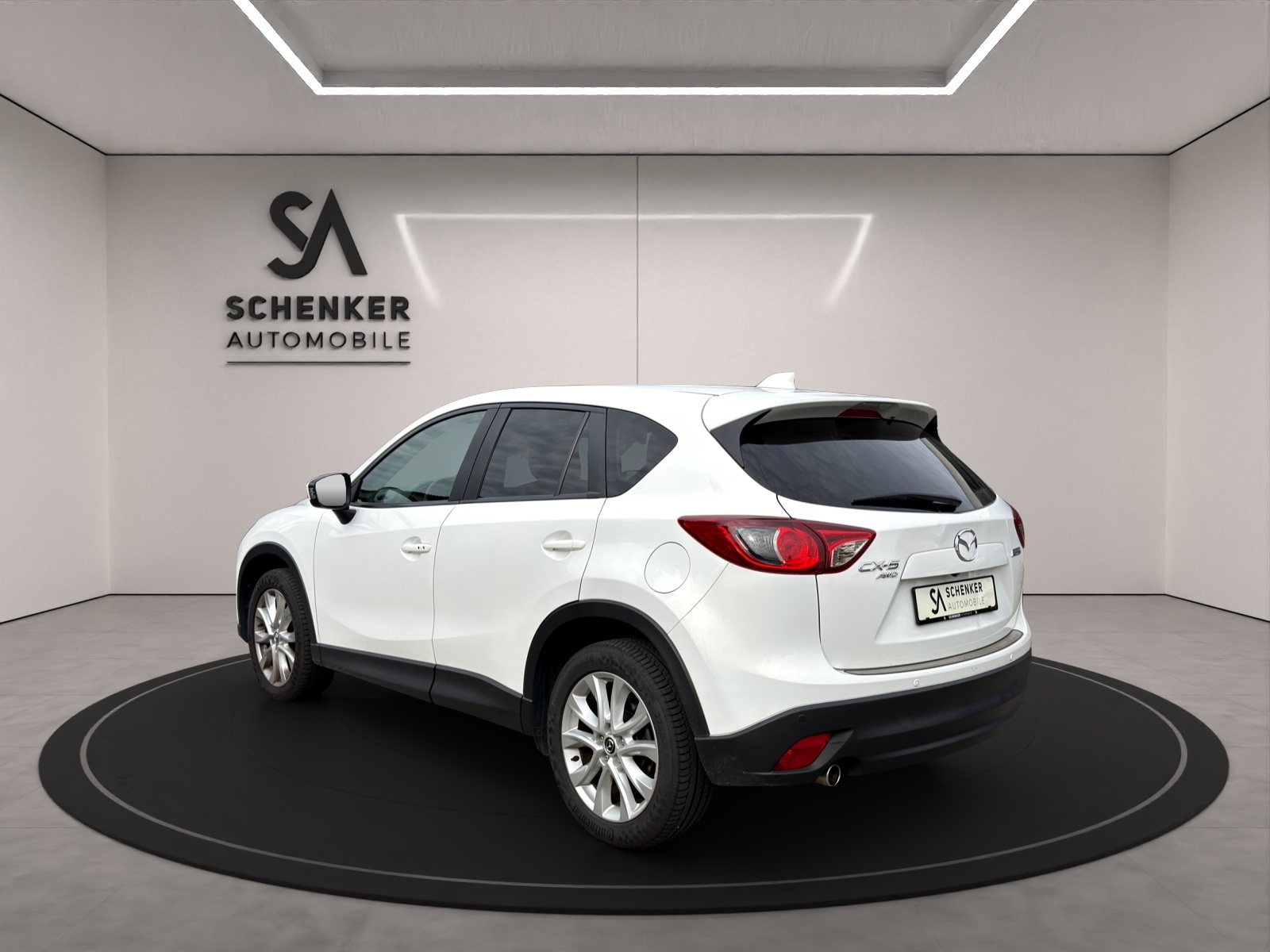 MAZDA CX-5 2.2 D HP Revolution AWD Automatic-showroom-element-2