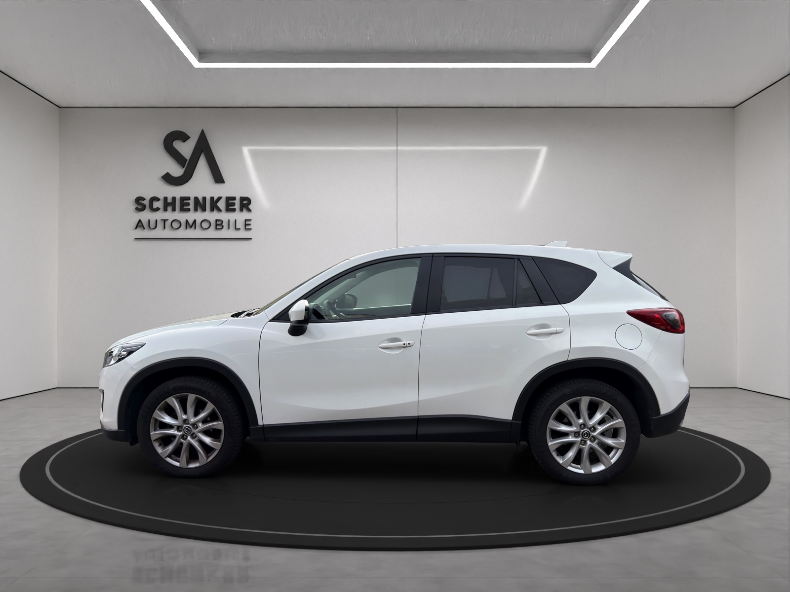 MAZDA CX-5 2.2 D HP Revolution AWD Automatic-showroom-element-1