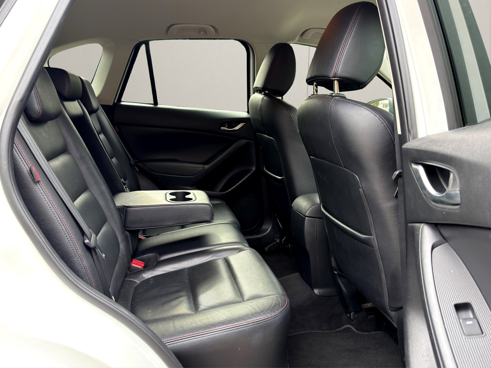 MAZDA CX-5 2.2 D HP Revolution AWD Automatic-image-15