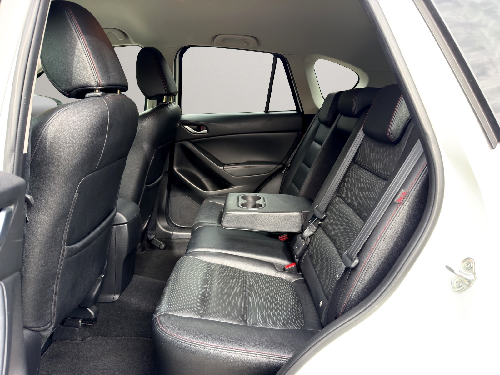 MAZDA CX-5 2.2 D HP Revolution AWD Automatic-image-14
