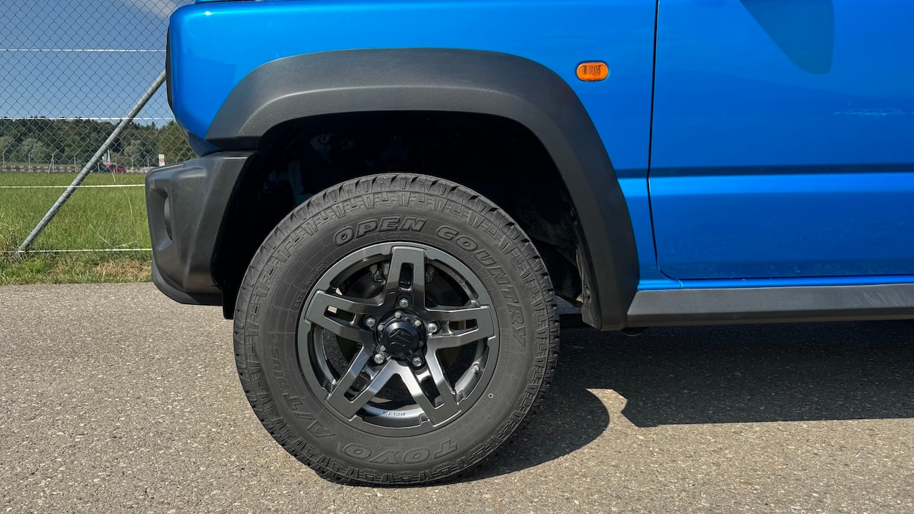 SUZUKI JIMNY 1.5 COMPACT+ 4x4 | 2 PLATZER | MANUEL-image-9