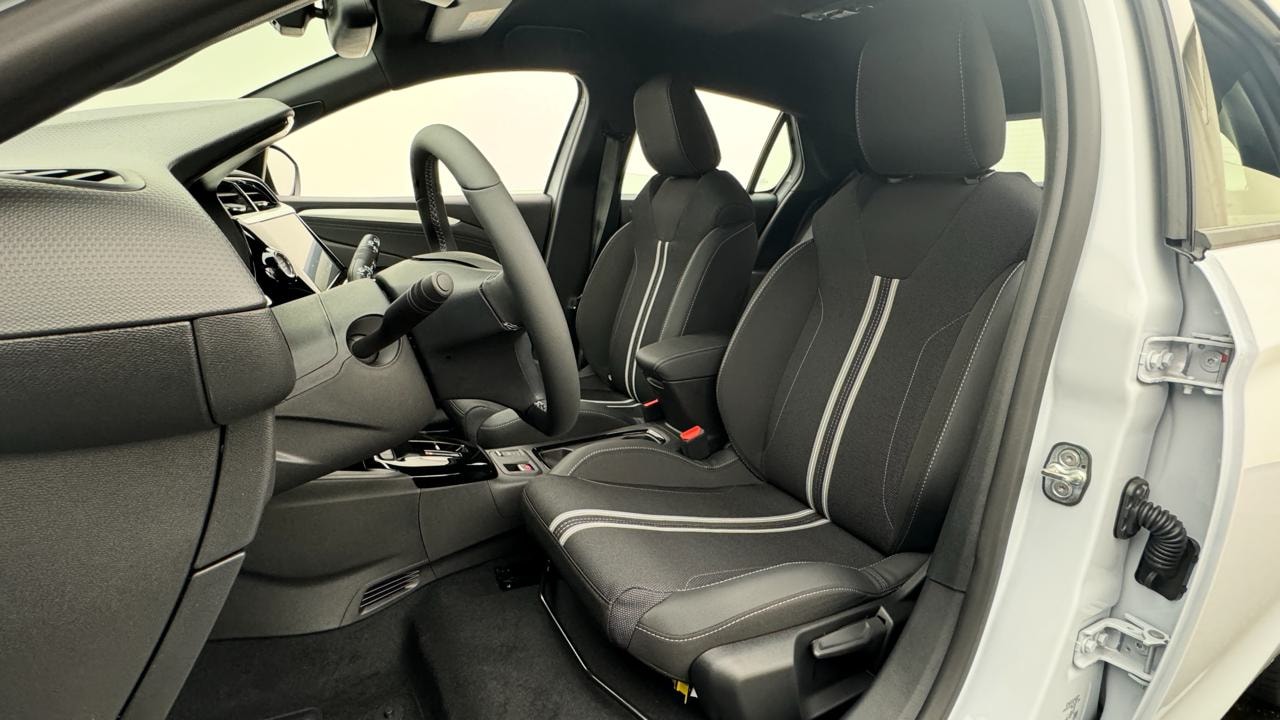OPEL Corsa e- 51kWh GS-image-4
