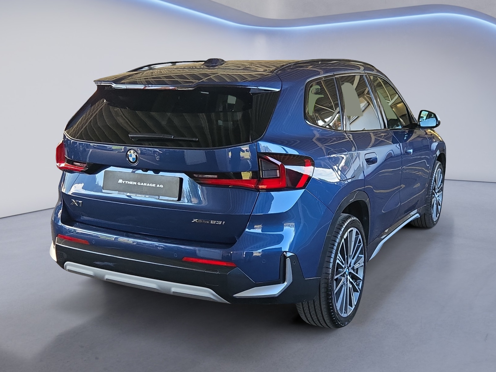 BMW X1 23i xDrive paddles-image-4