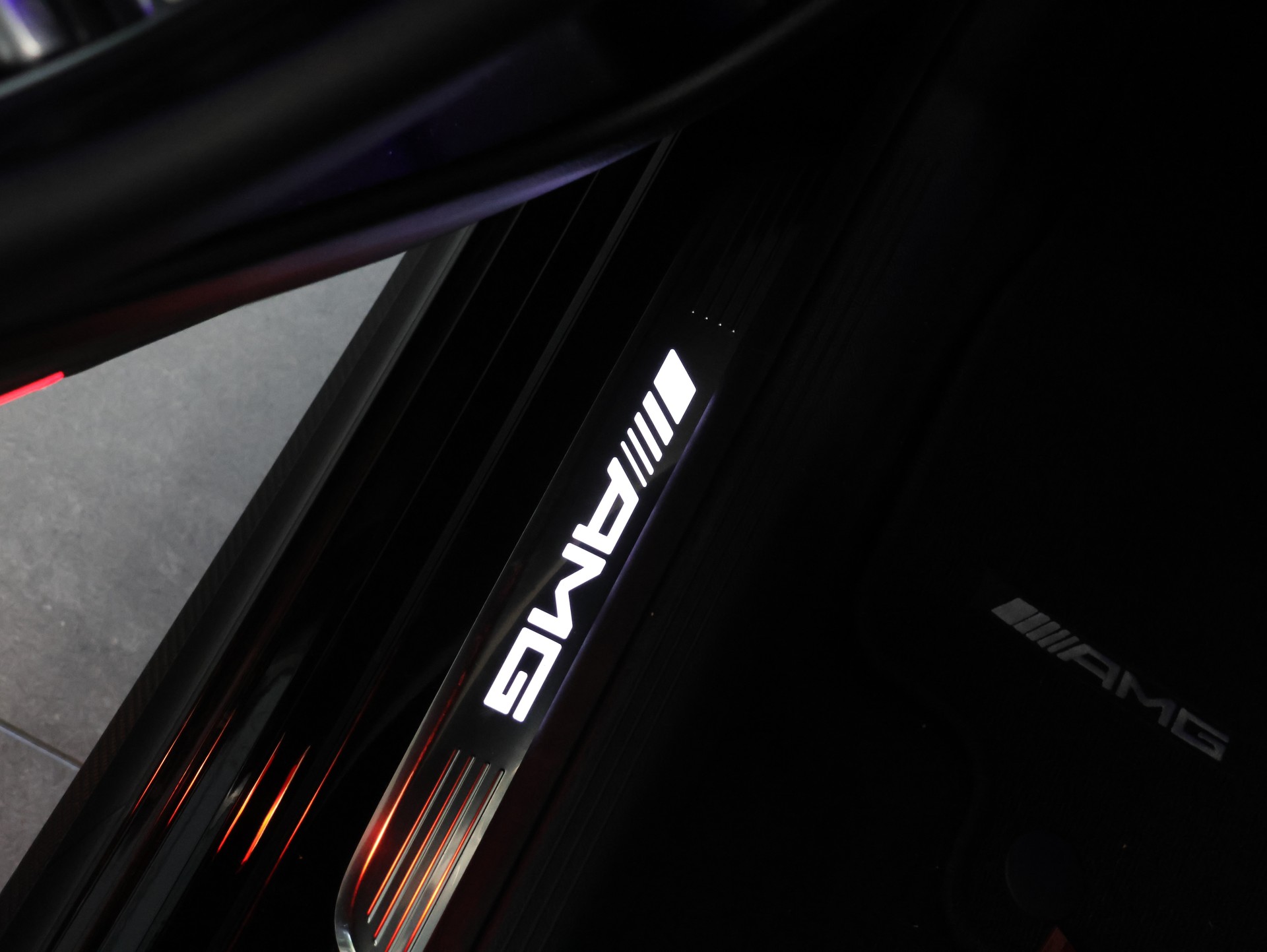 MERCEDES-BENZ E 63 AMG 4Matic Speedshift MCT-image-15