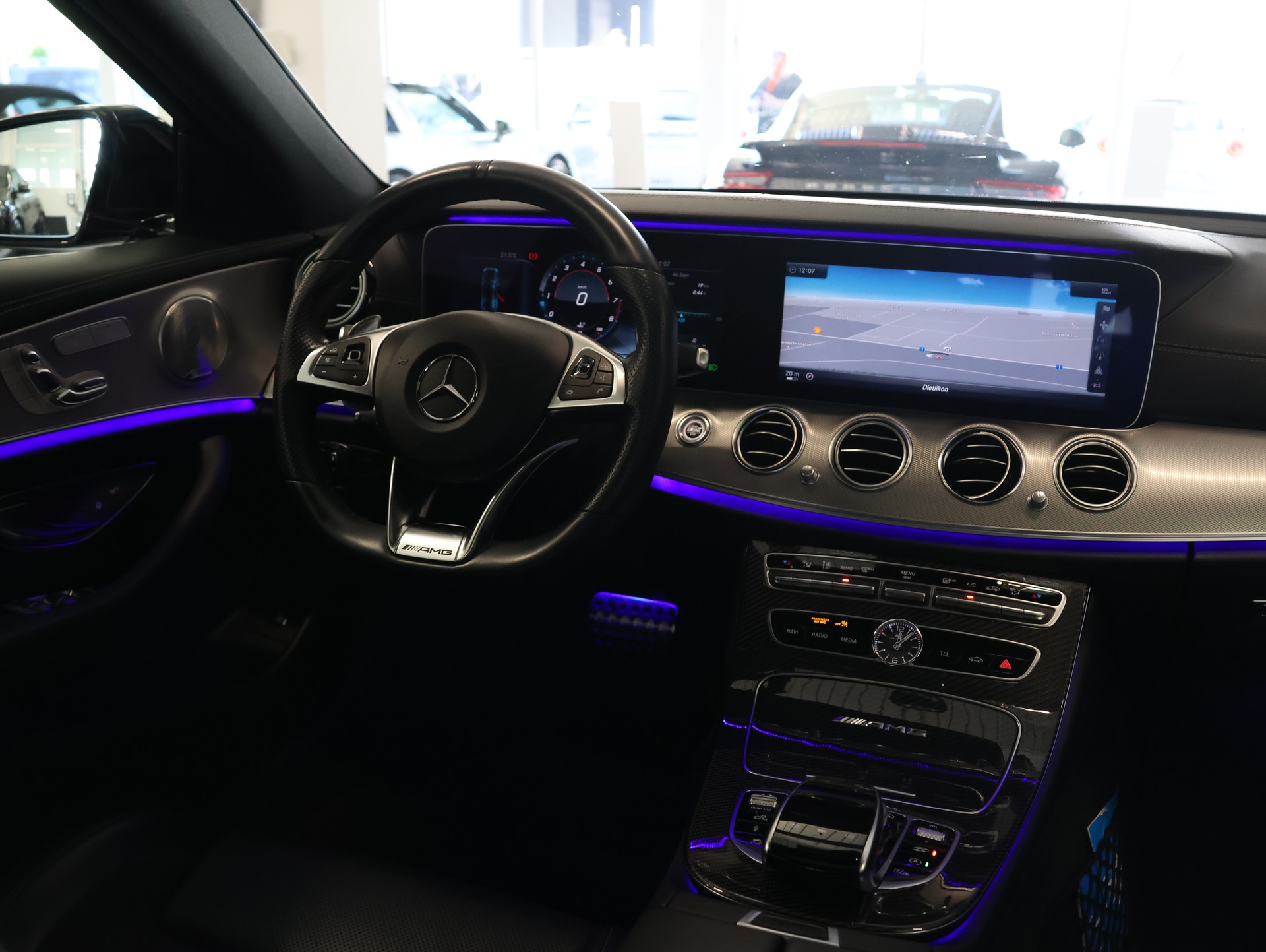 MERCEDES-BENZ E 63 AMG 4Matic Speedshift MCT-image-27