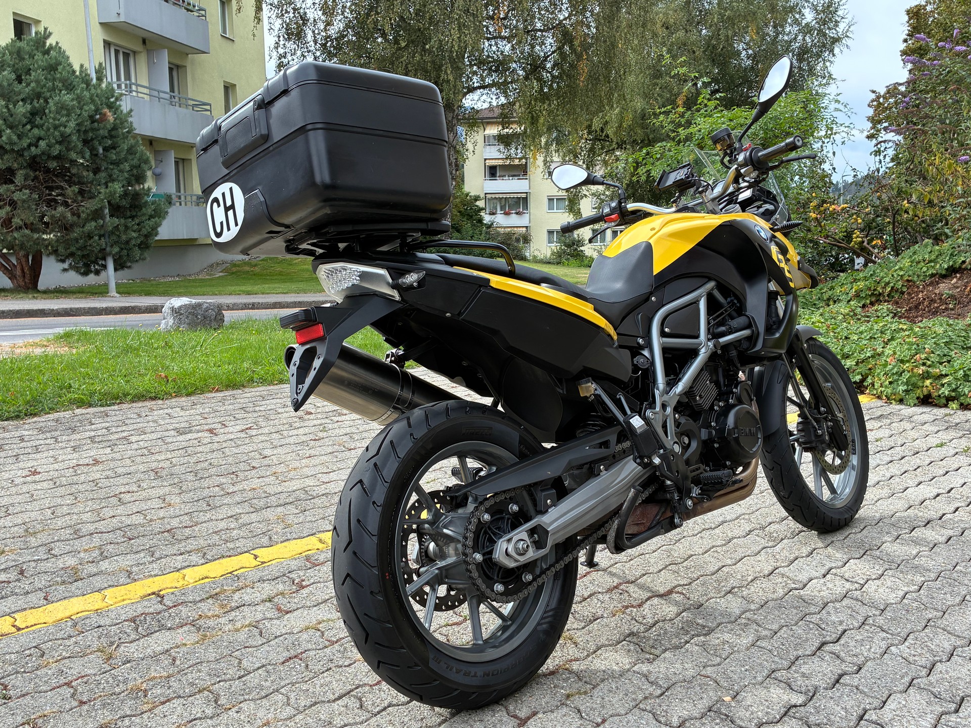 BMW F 650 GS ABS (safetyedition)-image-3