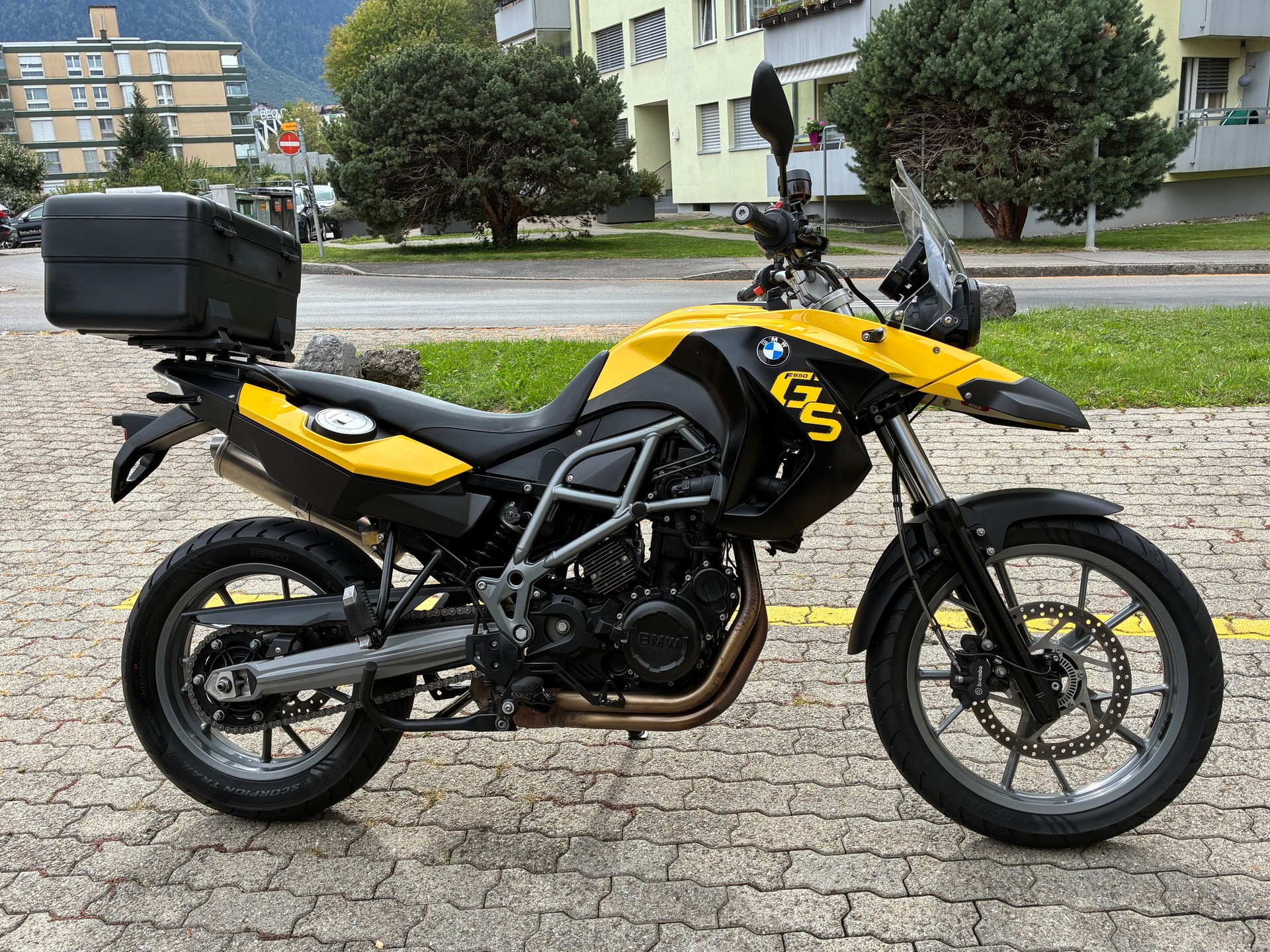 BMW F 650 GS ABS (safetyedition)-image-0