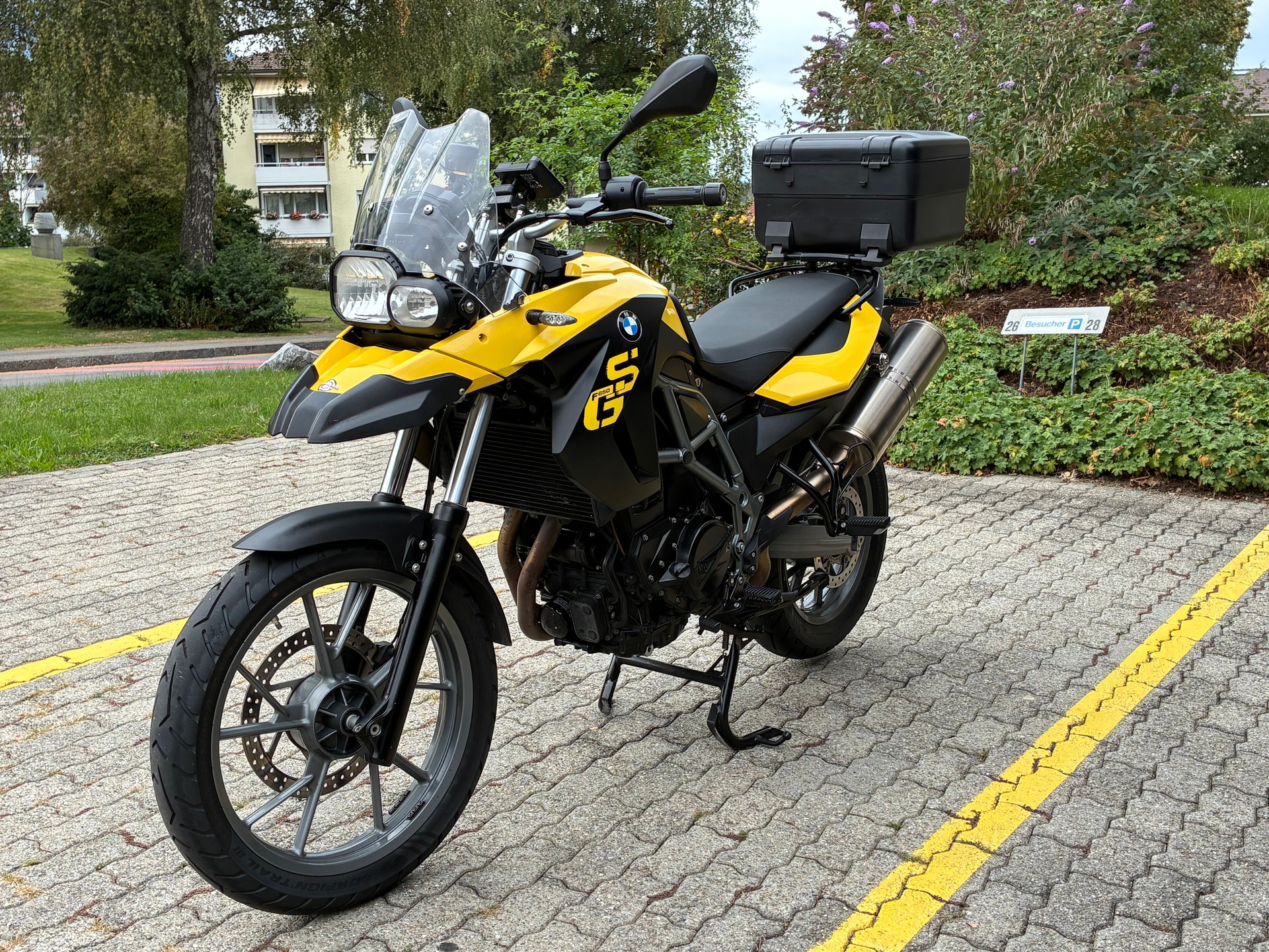 BMW F 650 GS ABS (safetyedition)-image-1