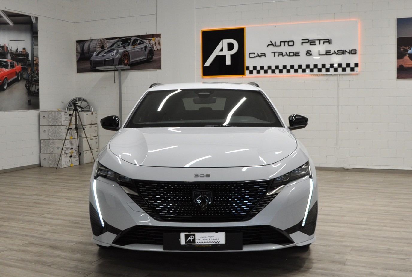 PEUGEOT 308 SW 1.2 HEV 145 GT-image-7