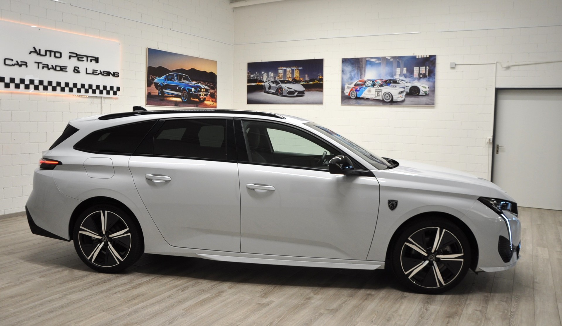 PEUGEOT 308 SW 1.2 HEV 145 GT-image-4