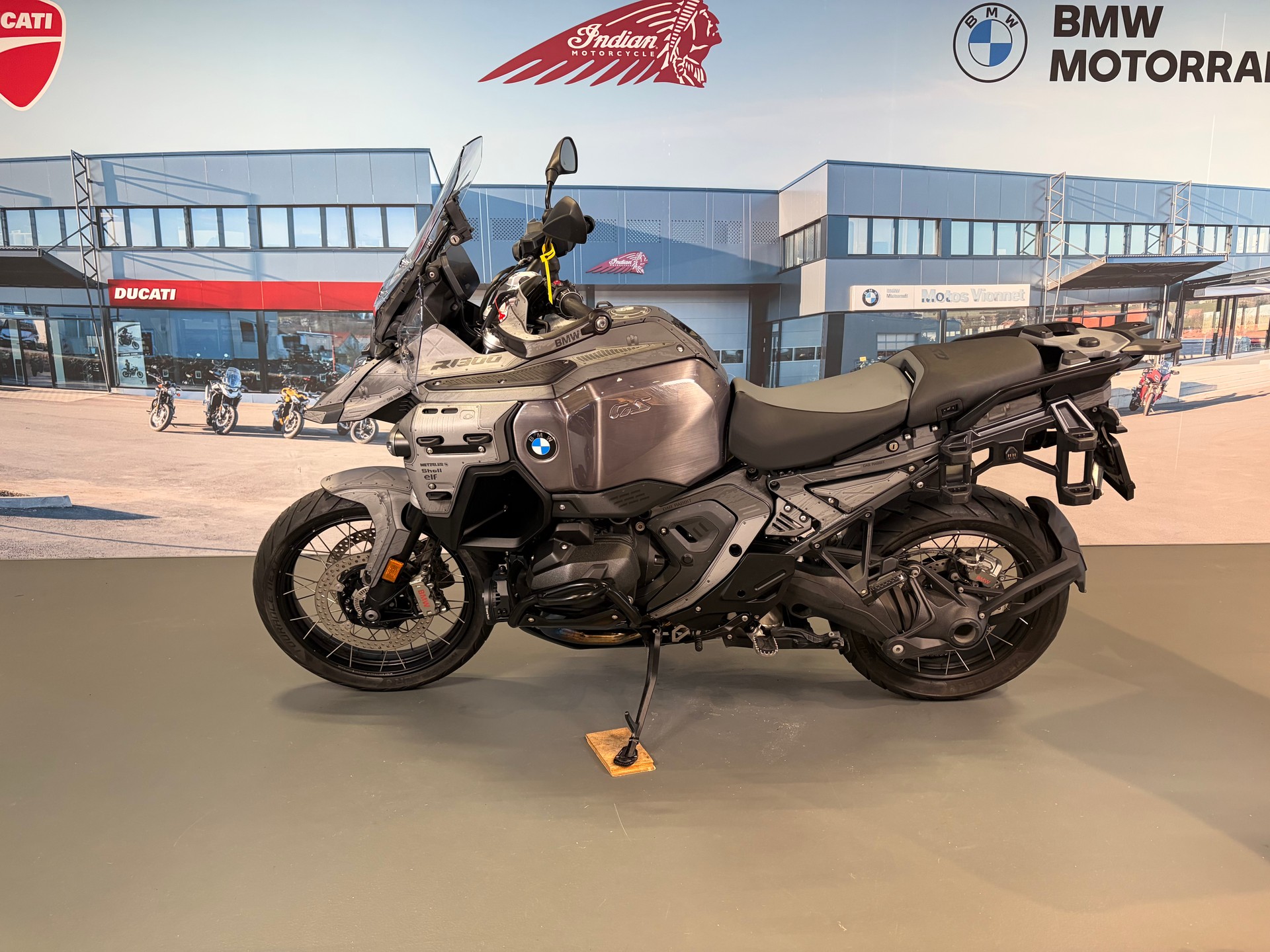 BMW R 1300 GS Adventure-image-3