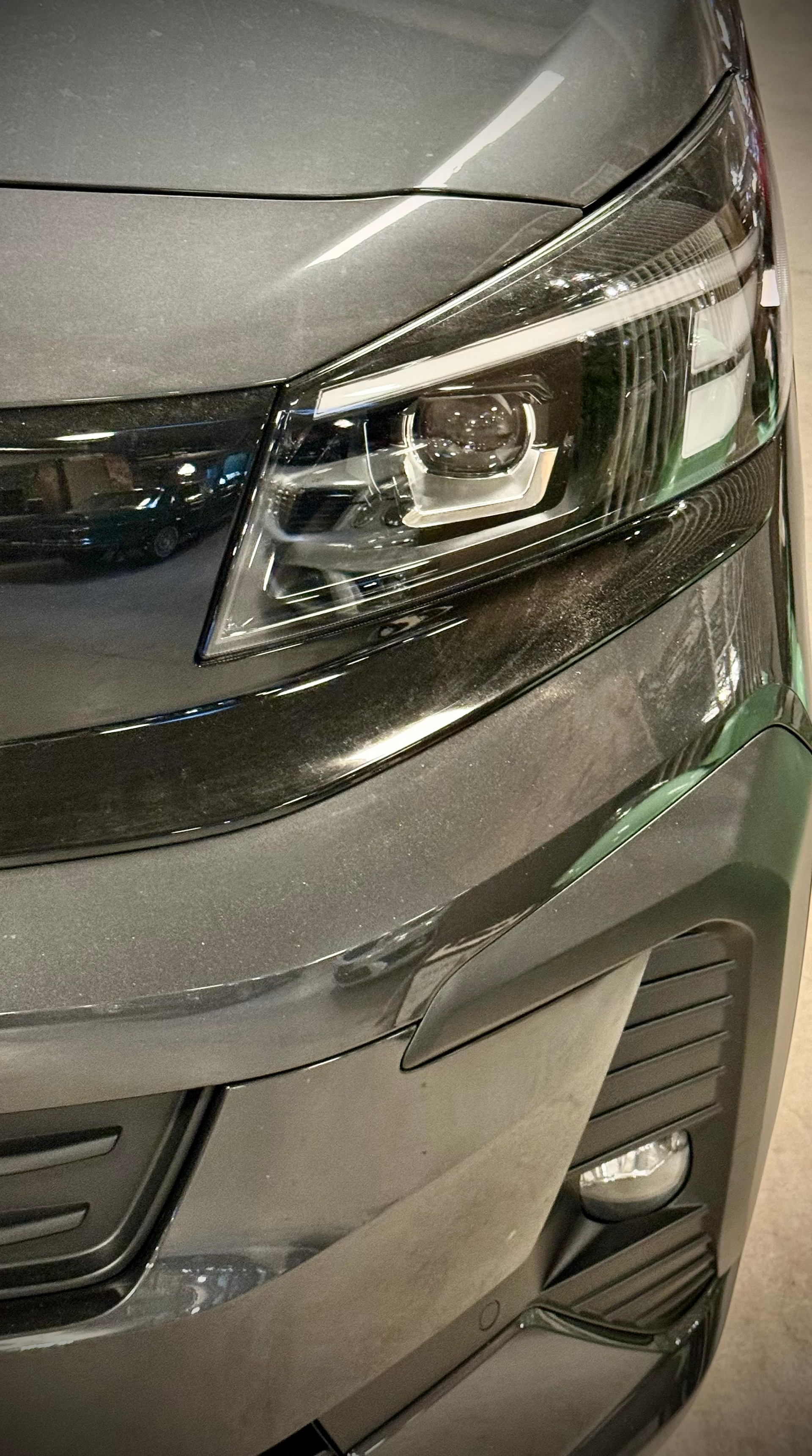 OPEL M Business Edition-showroom-element-2
