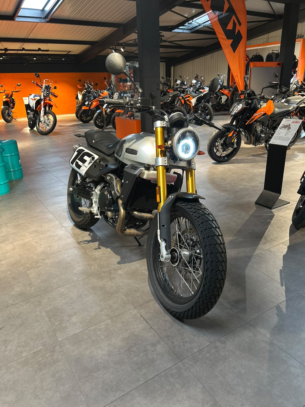FANTIC Caballero 500 Flat Track-image-0