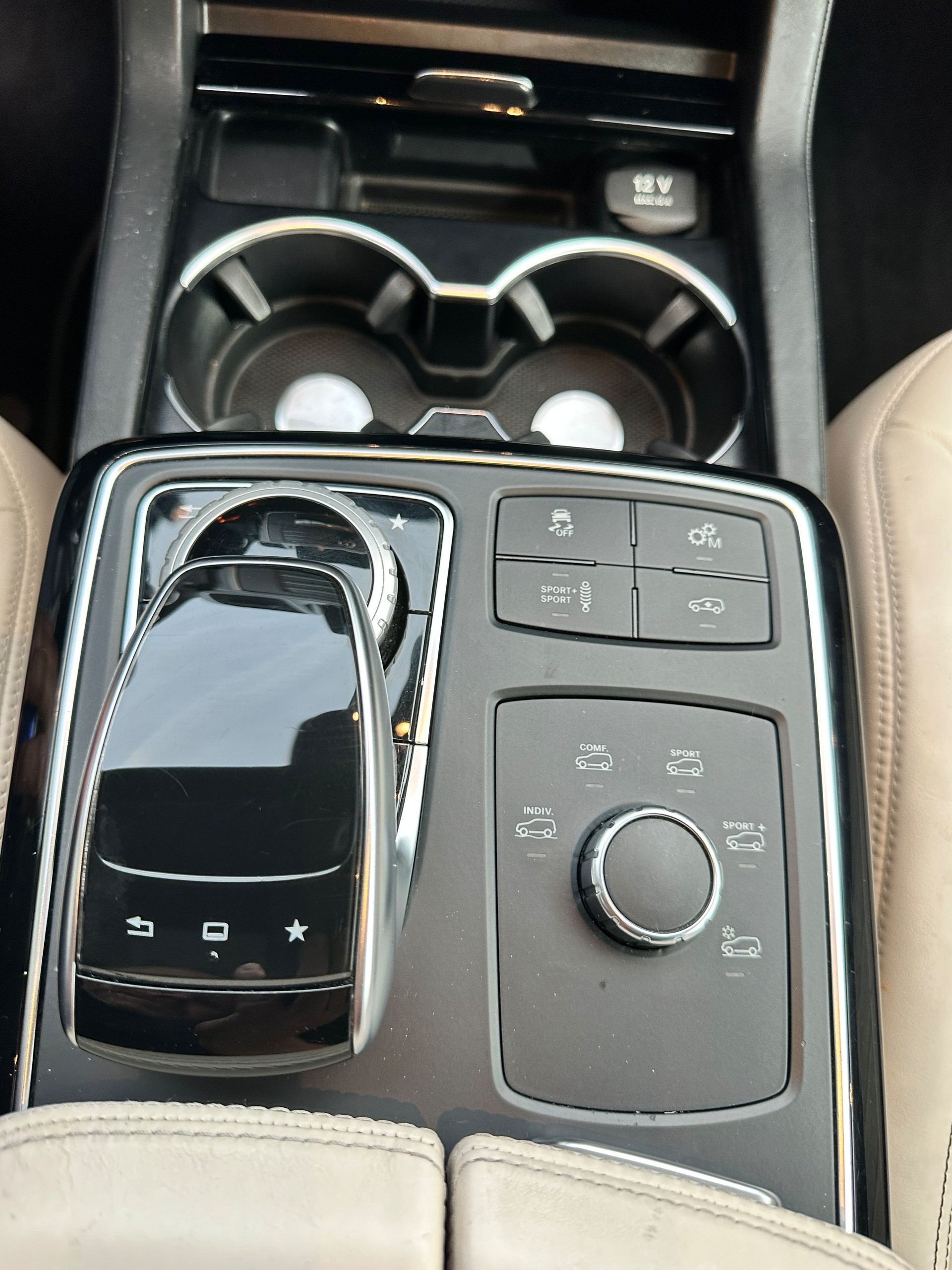 MERCEDES-BENZ GLE 63 AMG 4Matic Speedshift Plus 7G-Tronic-image-15