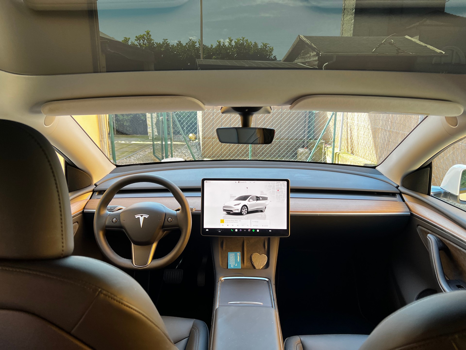 TESLA Model Y RWD-image-9