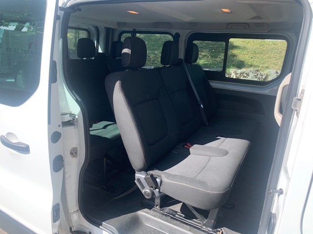RENAULT Trafic ENERGY dCi 95 Passenger Authentique-image-5