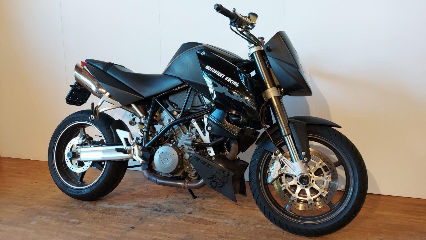 KTM 990 Super Duke-image-2