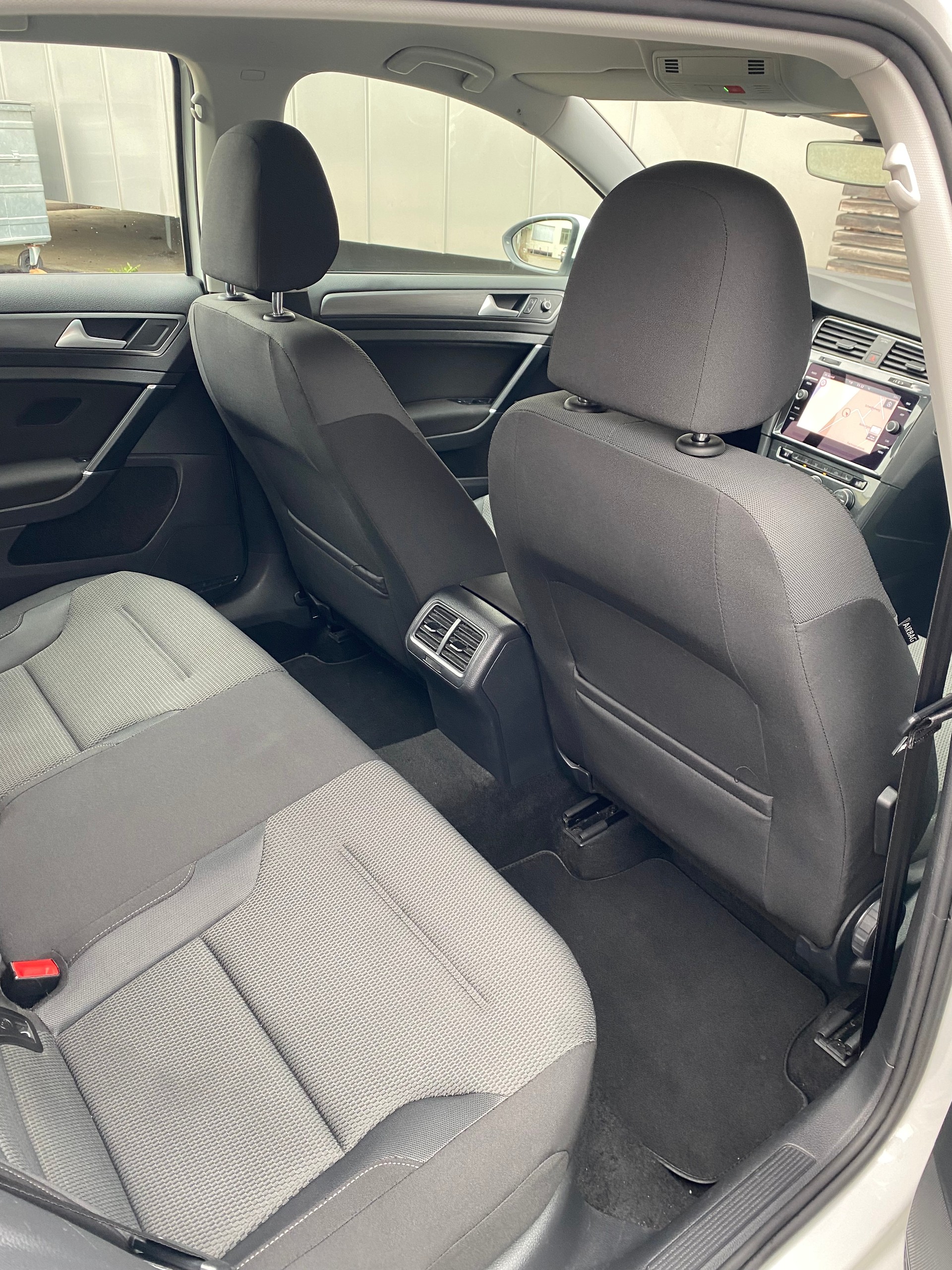 VW Golf 1.5 TSI EVO Comfortline DSG-image-9