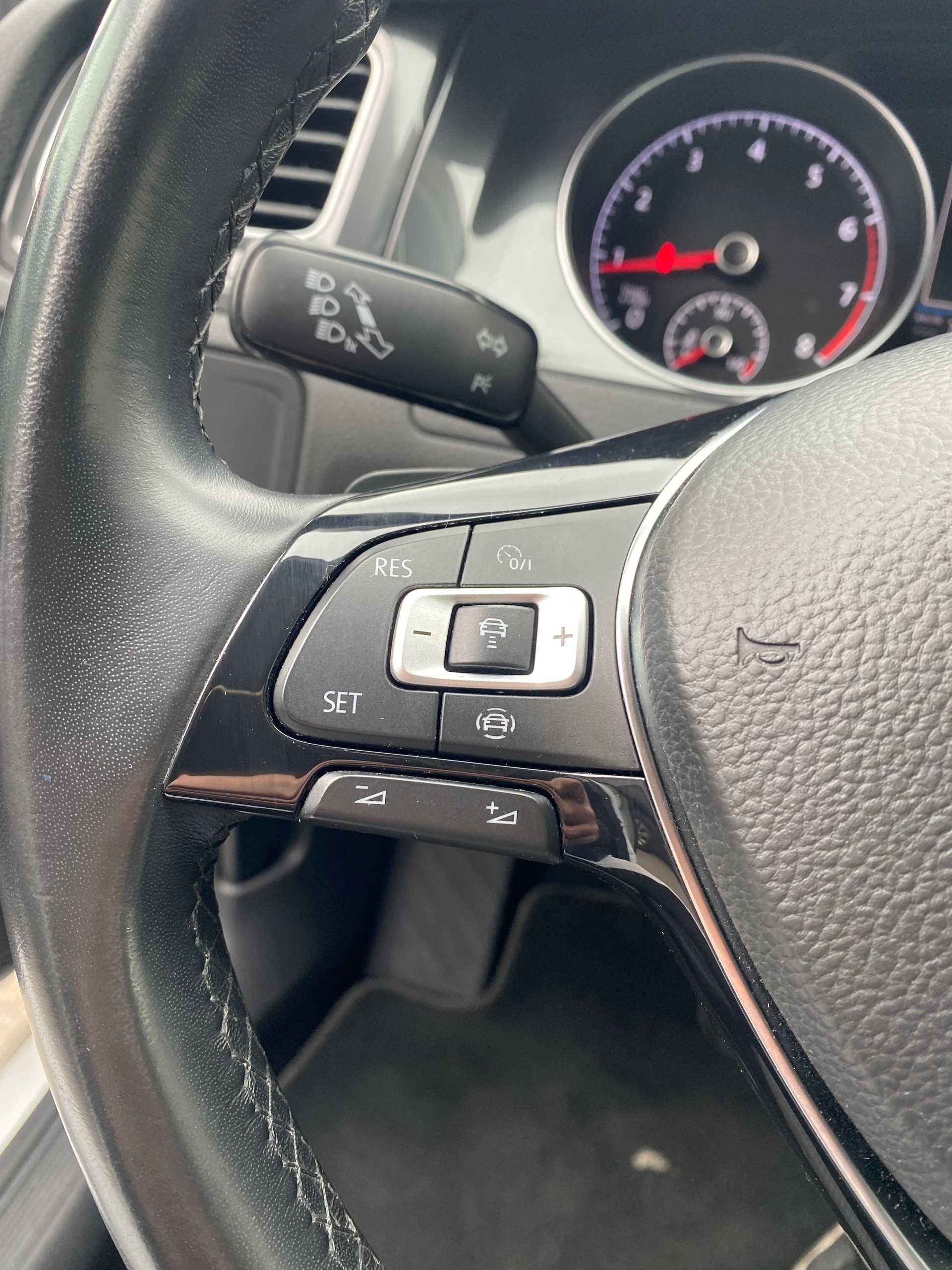 VW Golf 1.5 TSI EVO Comfortline DSG-image-14