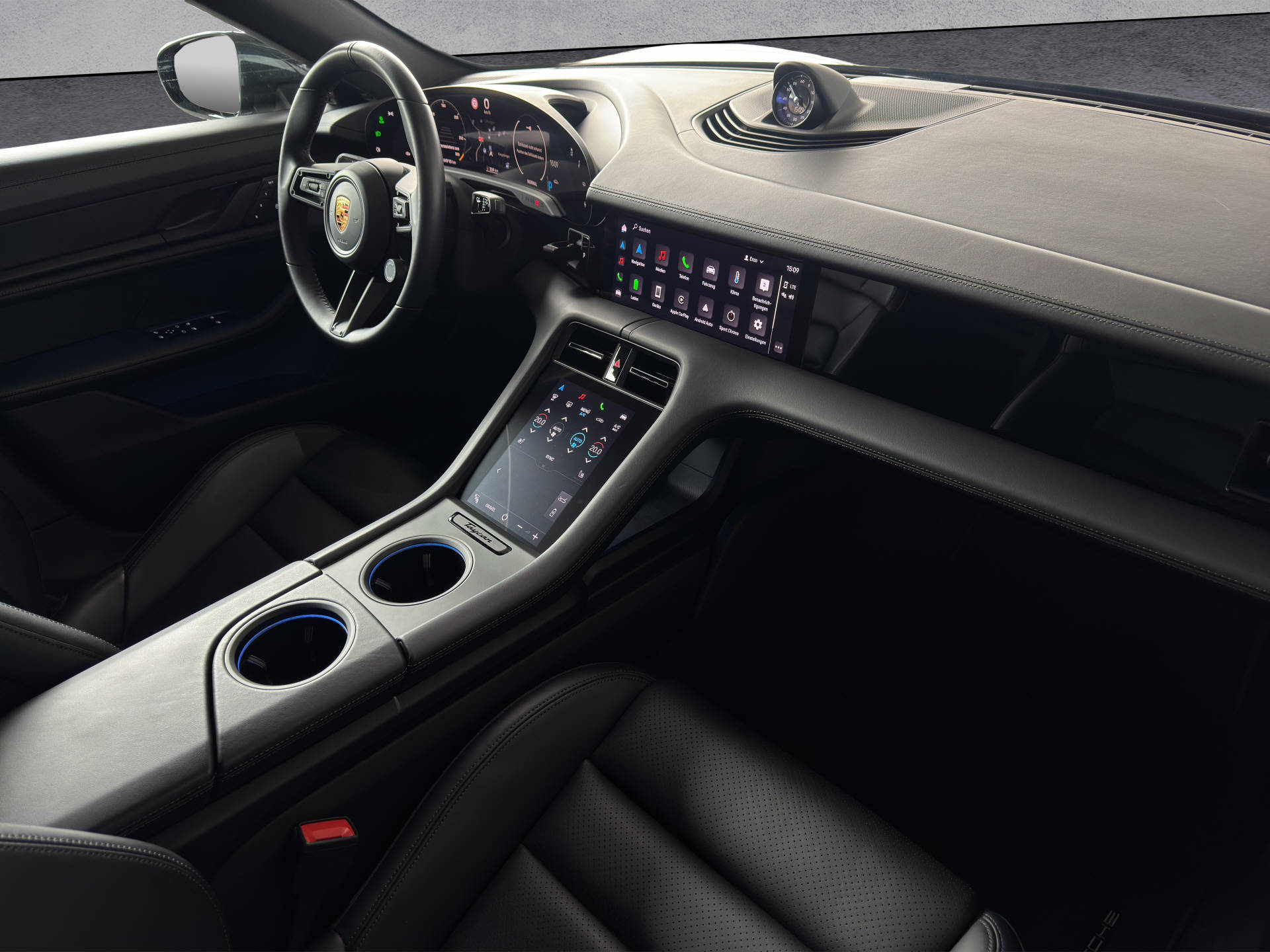 PORSCHE Taycan Cross Turismo 4-image-7