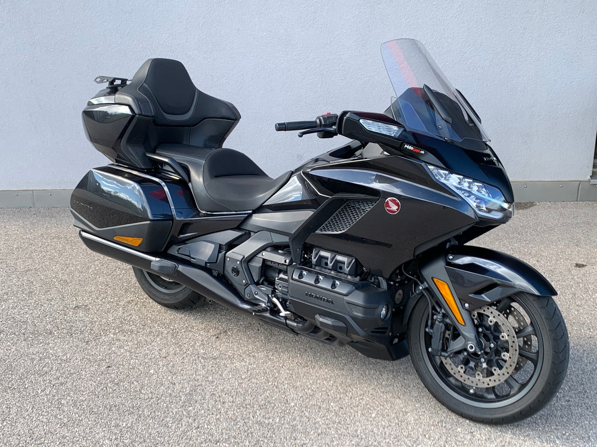 HONDA GL 1800 Goldwing-image-0