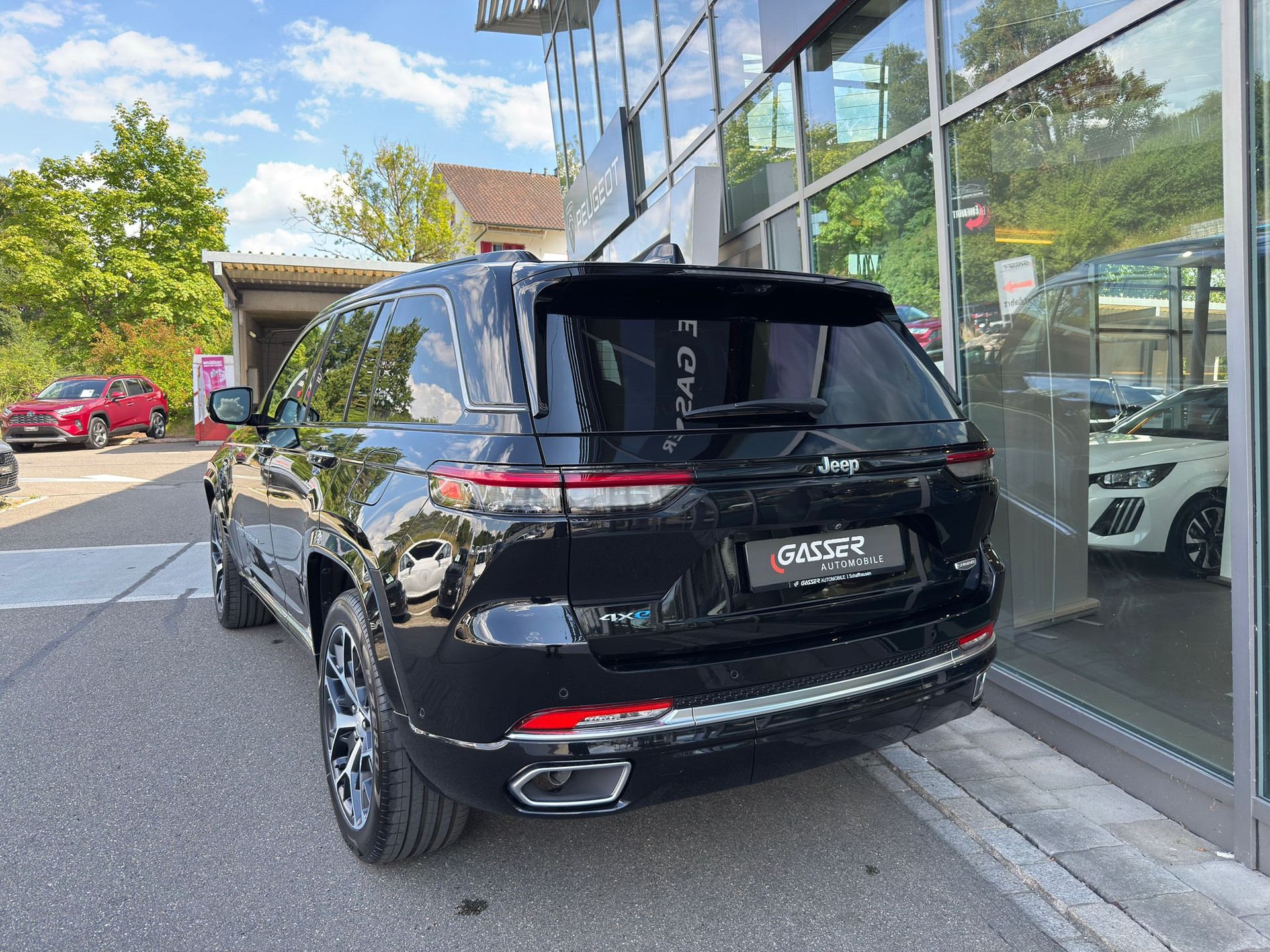 JEEP Grand Cherokee 2.0 Plug-in-Hybrid Summit Reserve 4xe-showroom-element-2