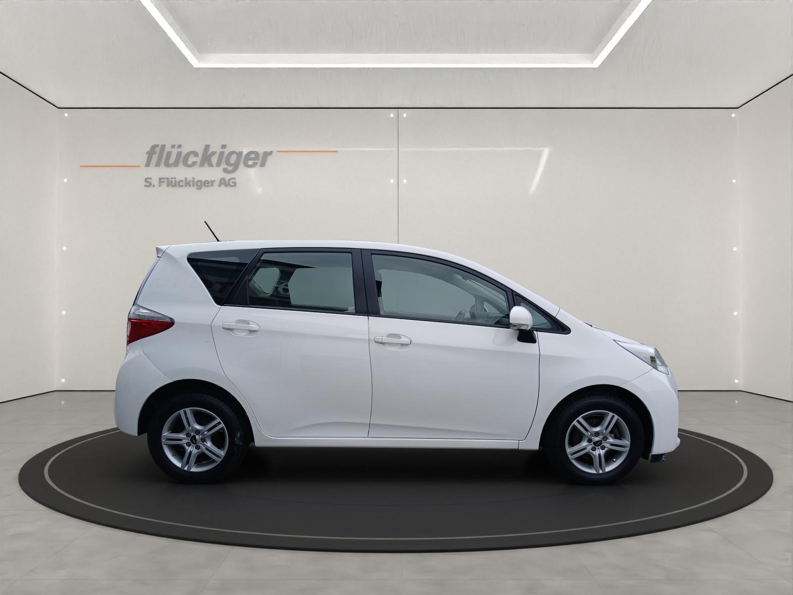 TOYOTA Verso-S 1.33 VVT-i Linea Luna-showroom-element-3