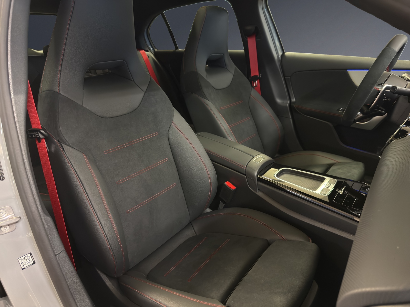 MERCEDES-BENZ A AMG 35 4M Berline Compacte-image-14