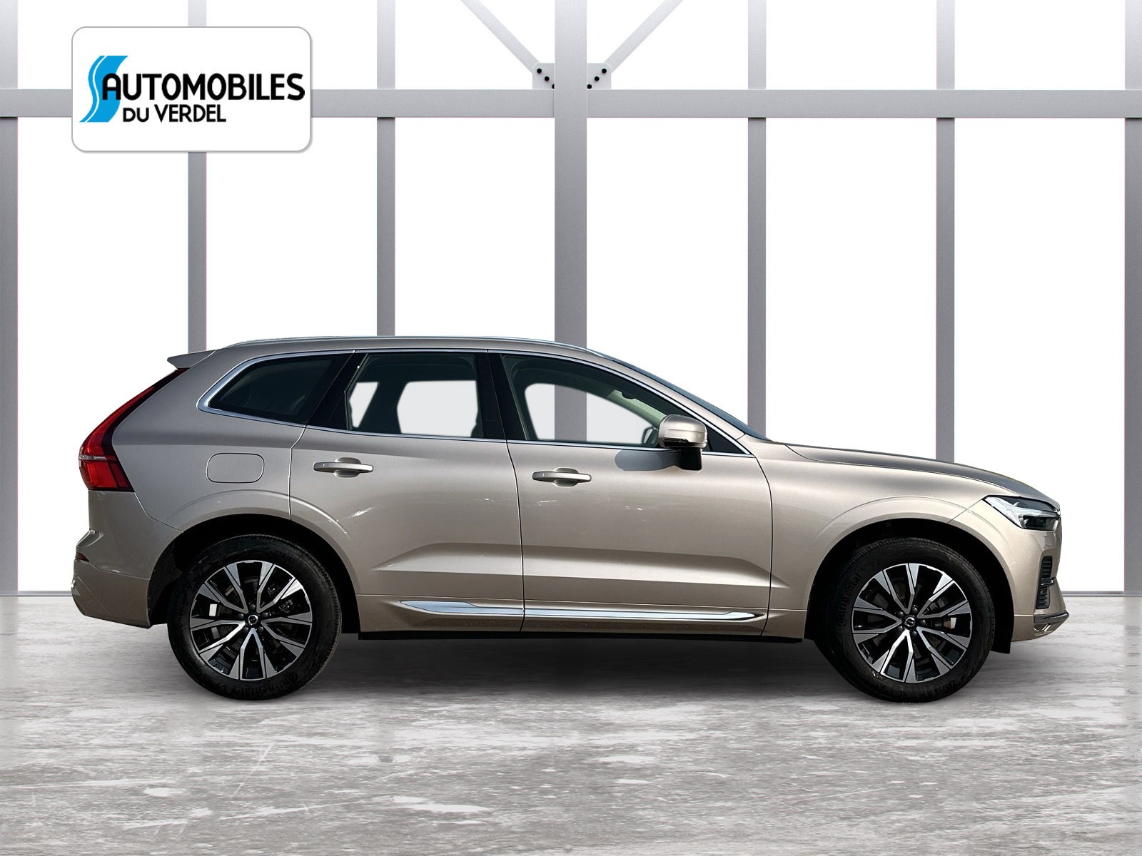 VOLVO XC60 2.0 B5 MH Diesel Plus Bright AWD-image-5