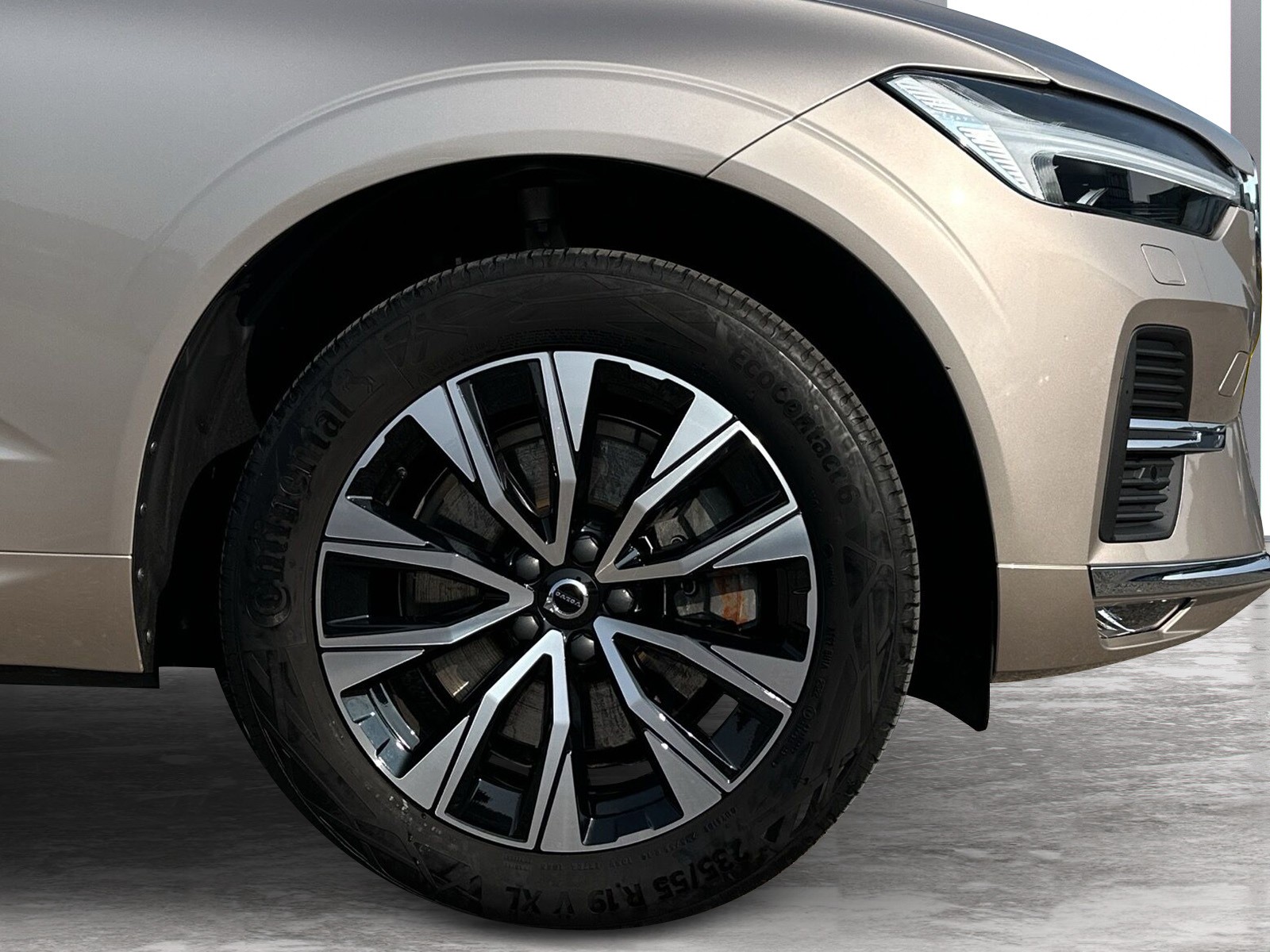 VOLVO XC60 2.0 B5 MH Diesel Plus Bright AWD-image-6