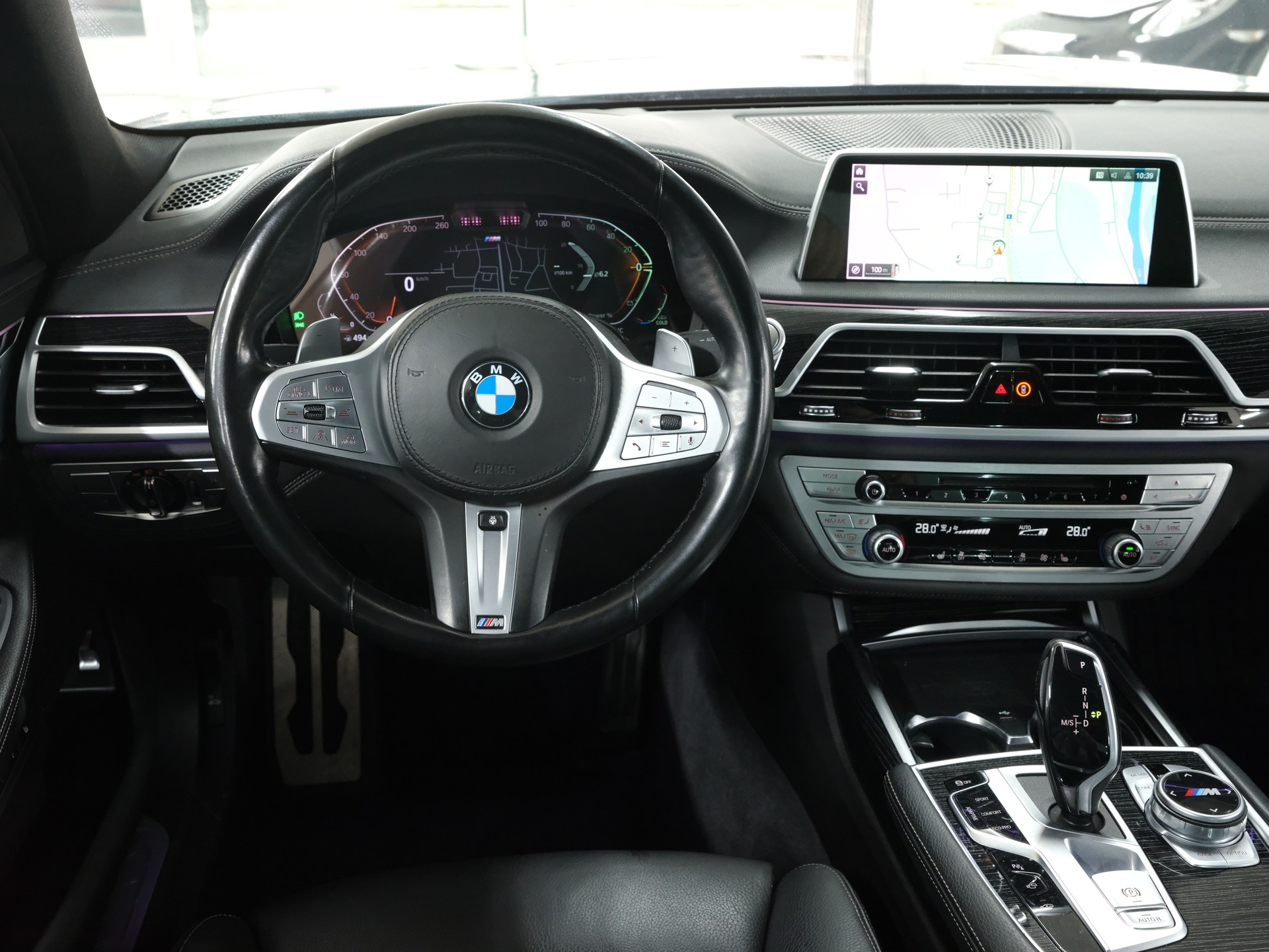 BMW 730d xDrive 48V M Sport Steptronic *Driving Assistant Professional* *Parking Assistant Plus*-image-13