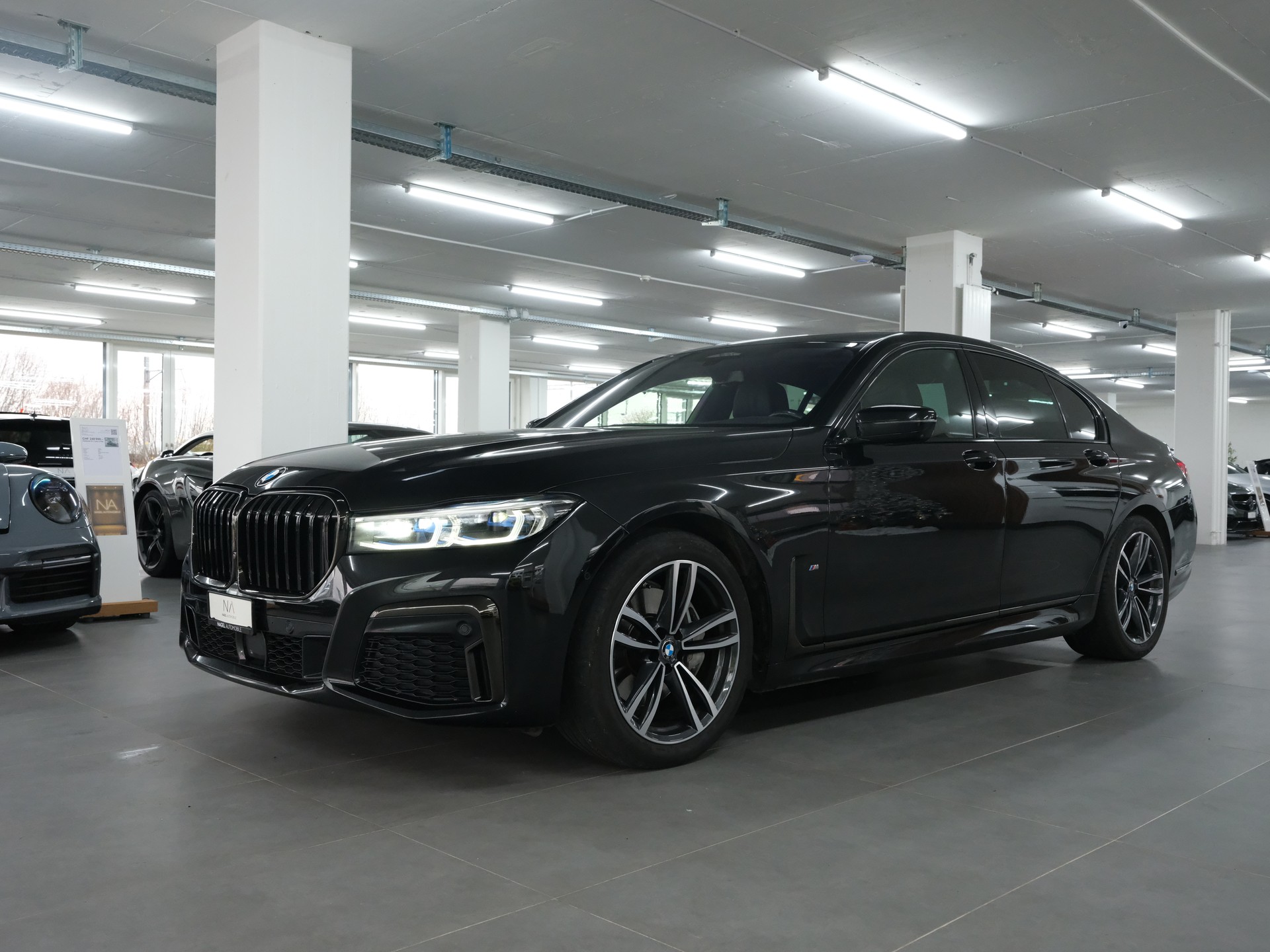 BMW 730d xDrive 48V M Sport Steptronic *Driving Assistant Professional* *Parking Assistant Plus*-showroom-element-3