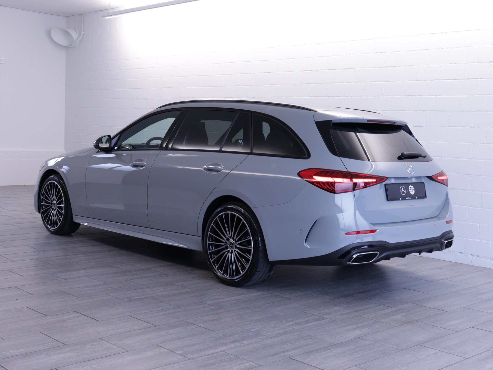MERCEDES-BENZ C 220 d Swiss Star AMG Line 4matic Kombi-showroom-element-3