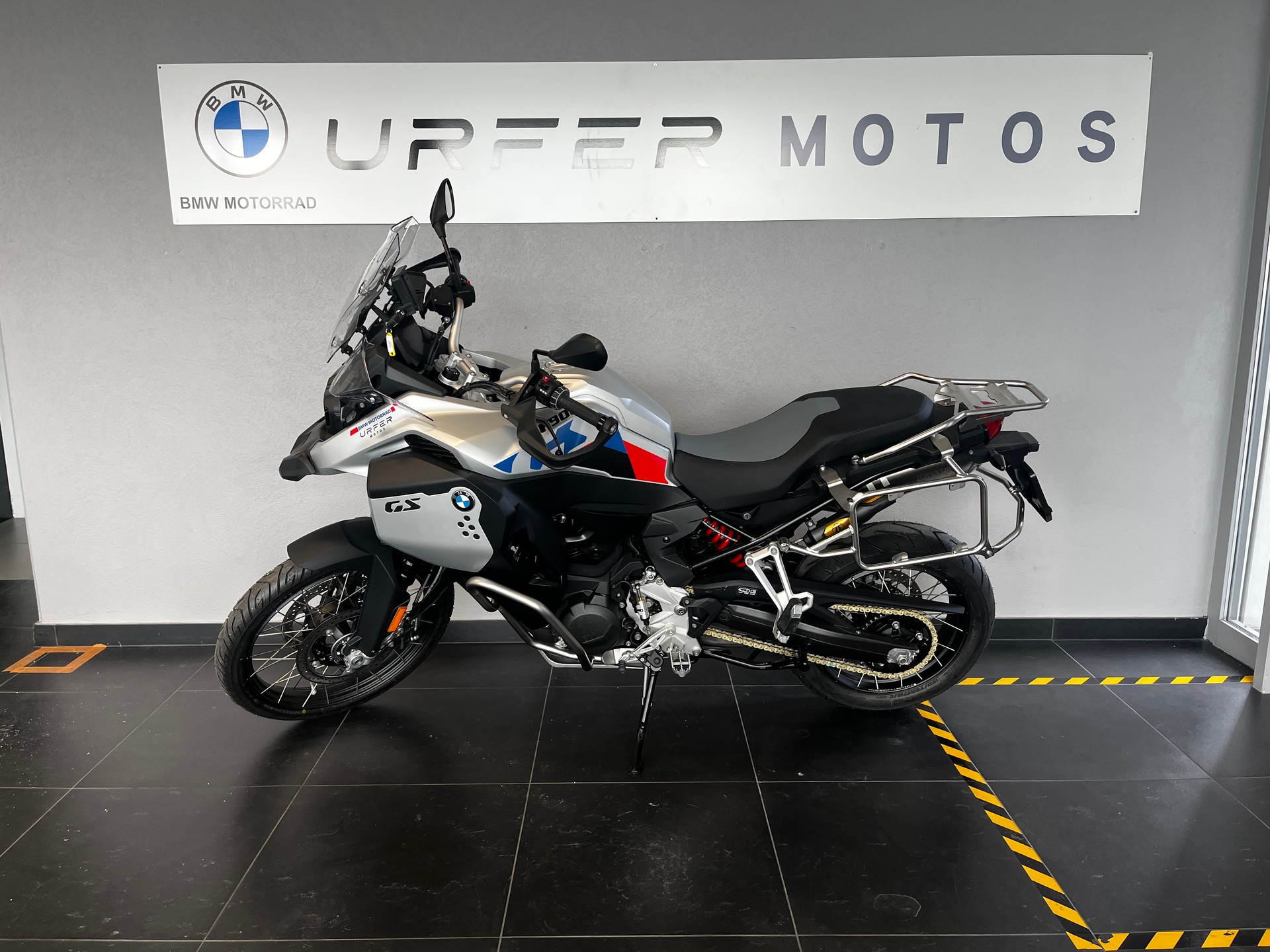 BMW F 900 GS Adventure-image-4