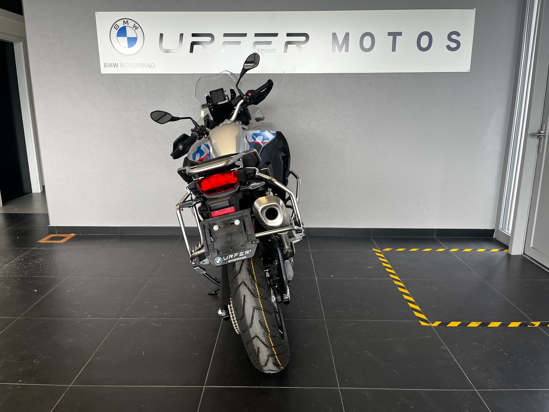 BMW F 900 GS Adventure-image-6