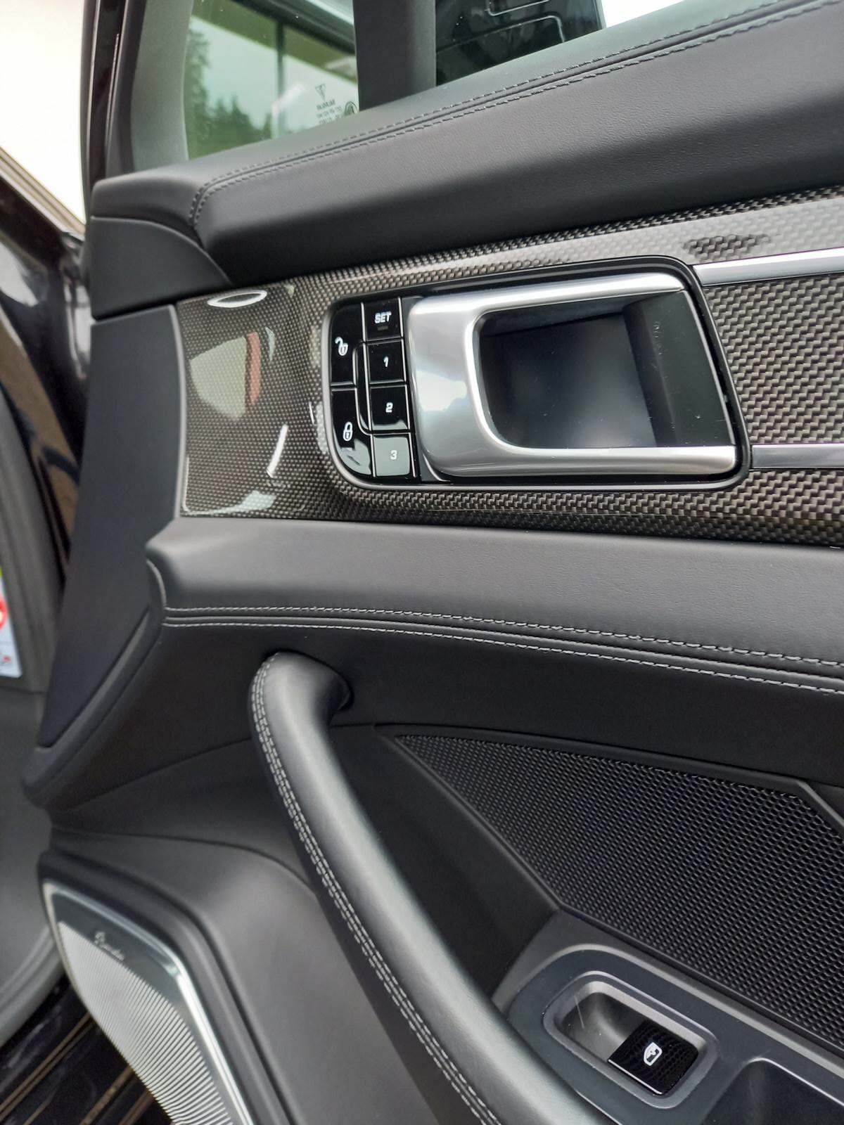 PORSCHE Panamera 4S PDK-image-16