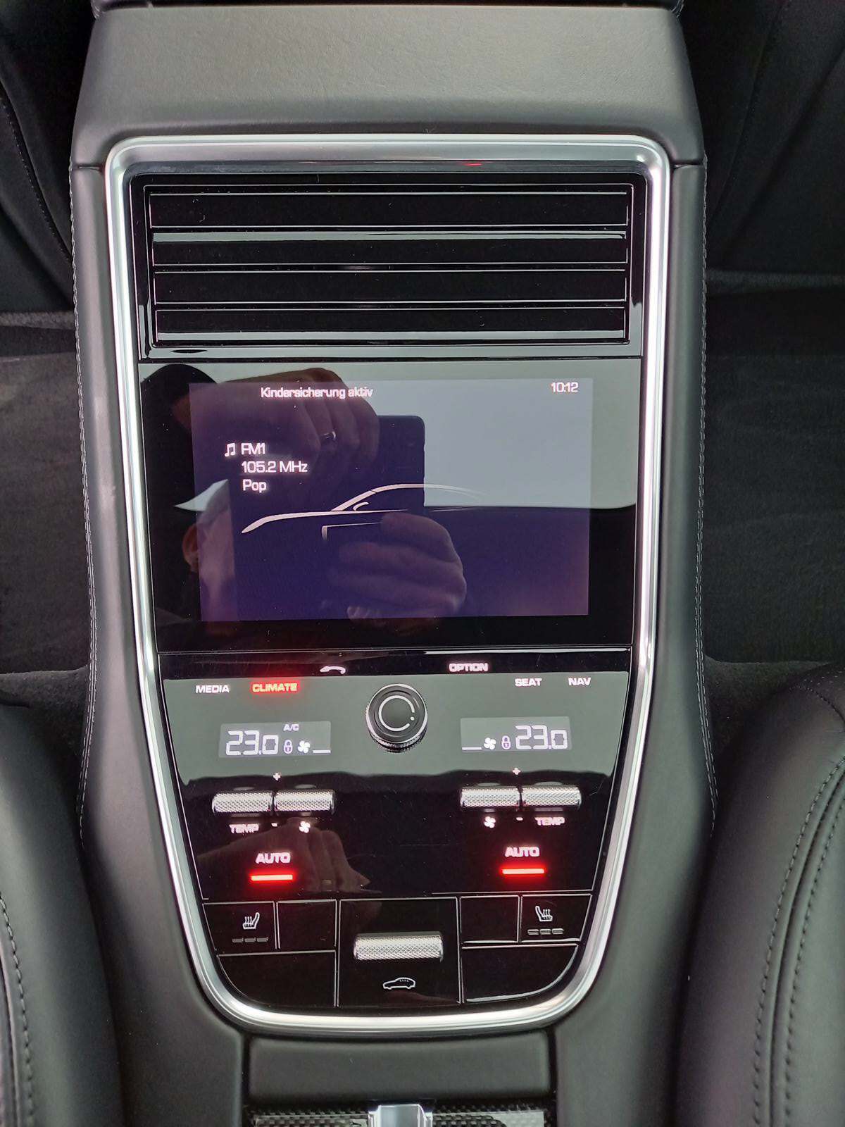 PORSCHE Panamera 4S PDK-image-19
